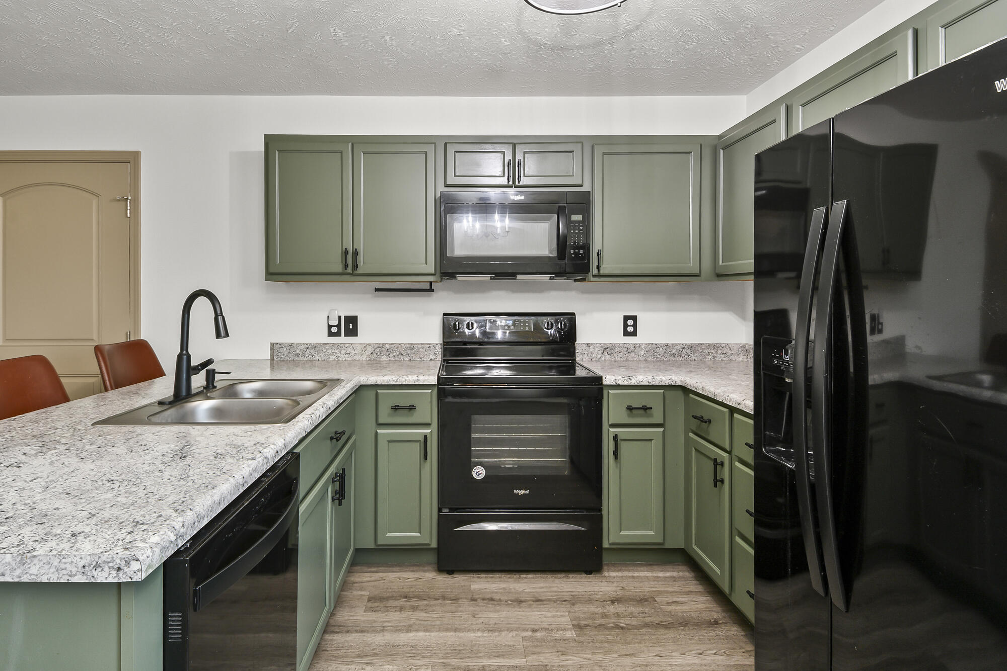 547 Hudson Avenue Property Photo 11