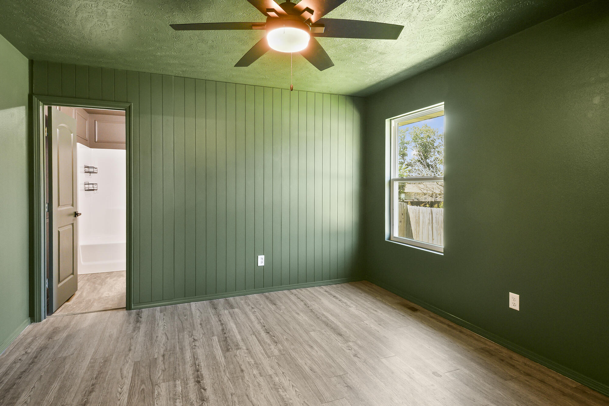 547 Hudson Avenue Property Photo 16