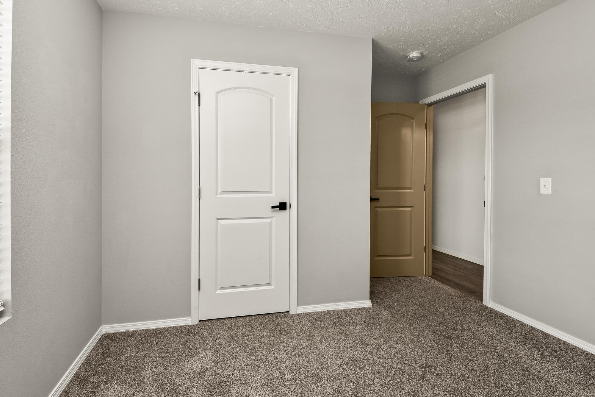 547 Hudson Avenue Property Photo 23