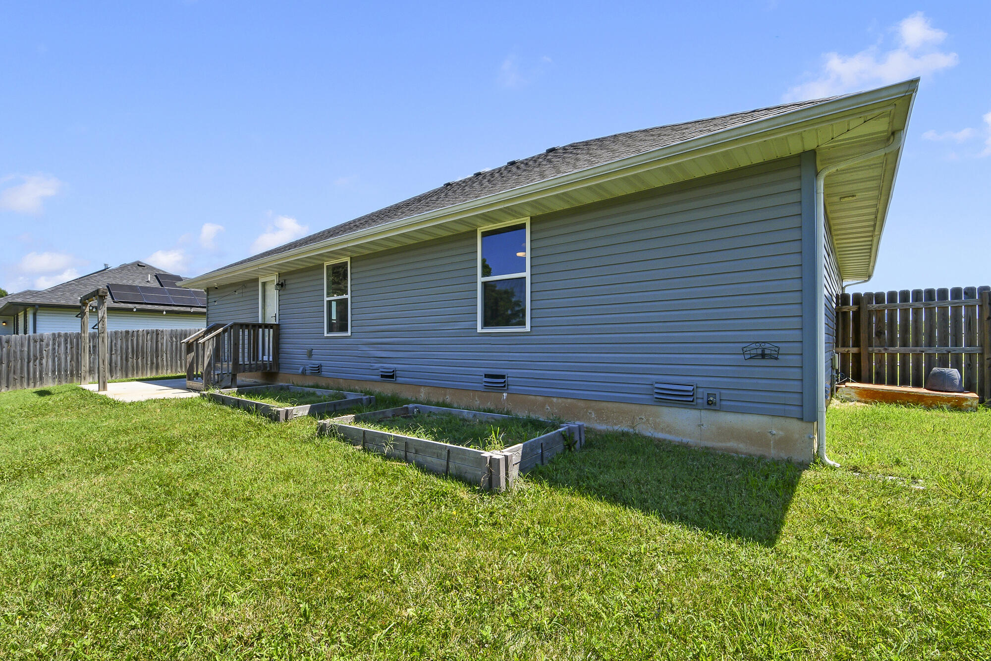 547 Hudson Avenue Property Photo 28