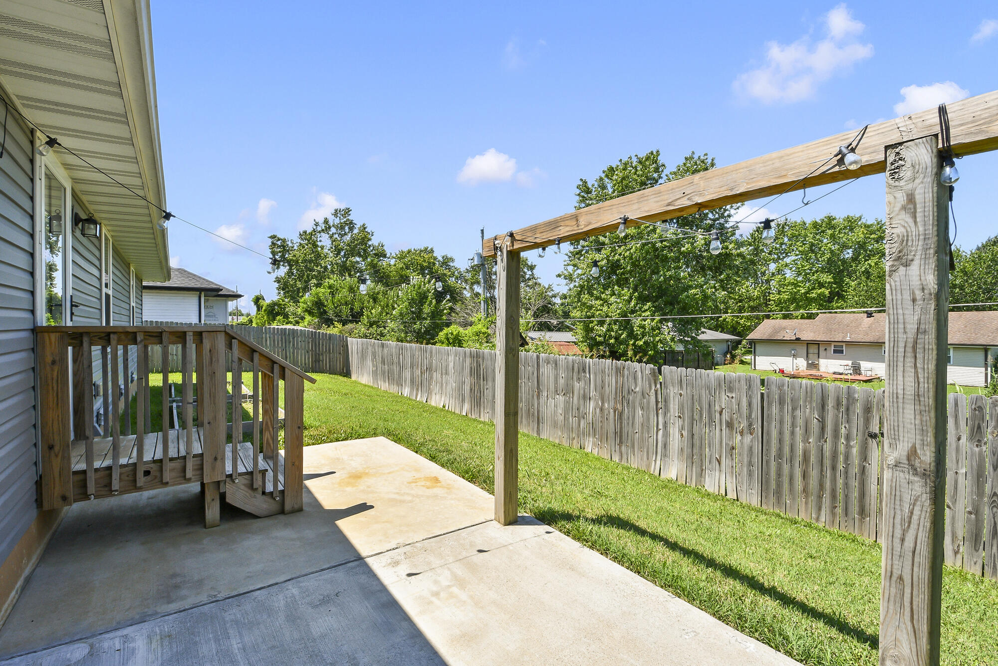 547 Hudson Avenue Property Photo 30