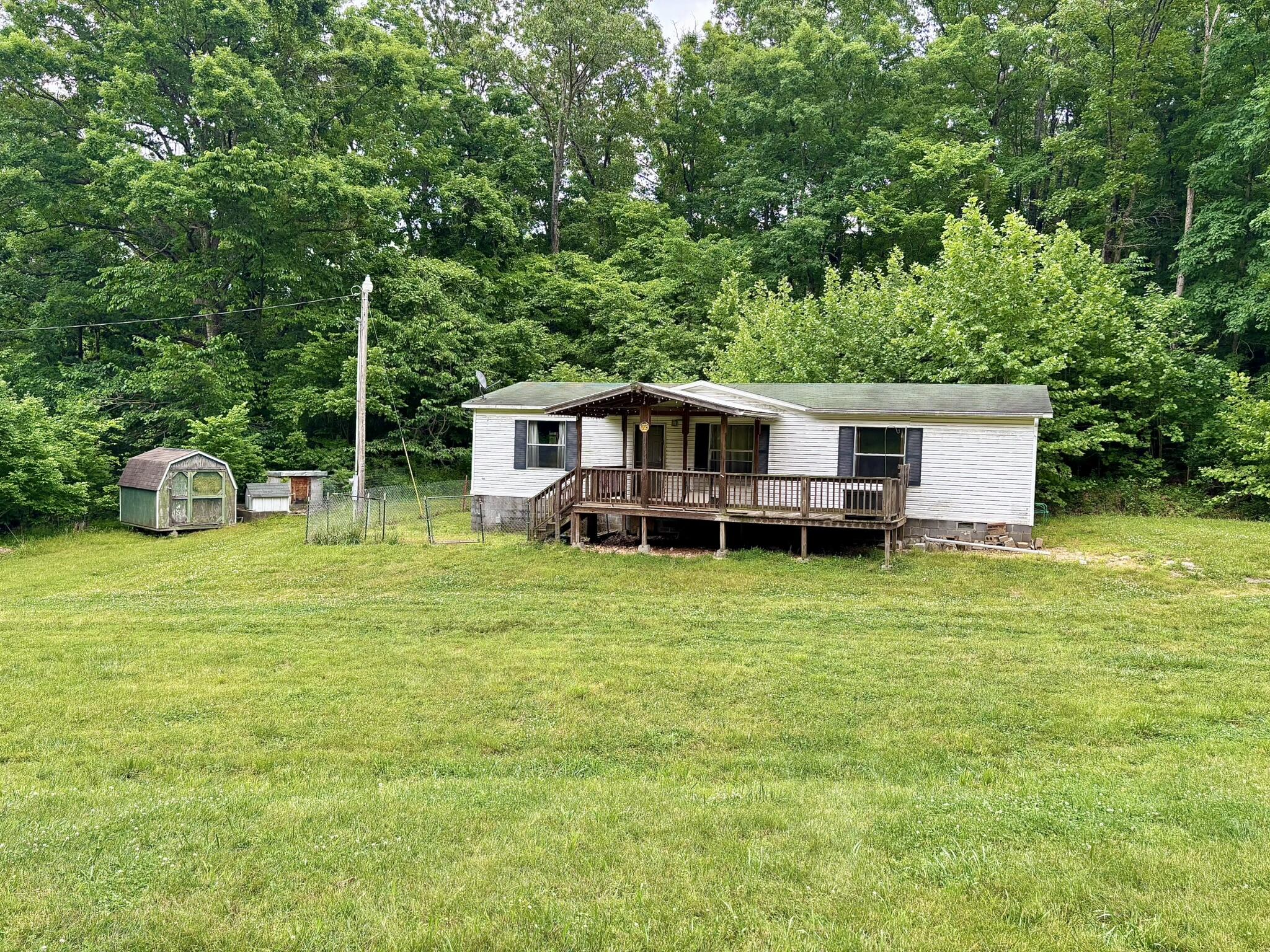 14253 Highway K Property Photo 2