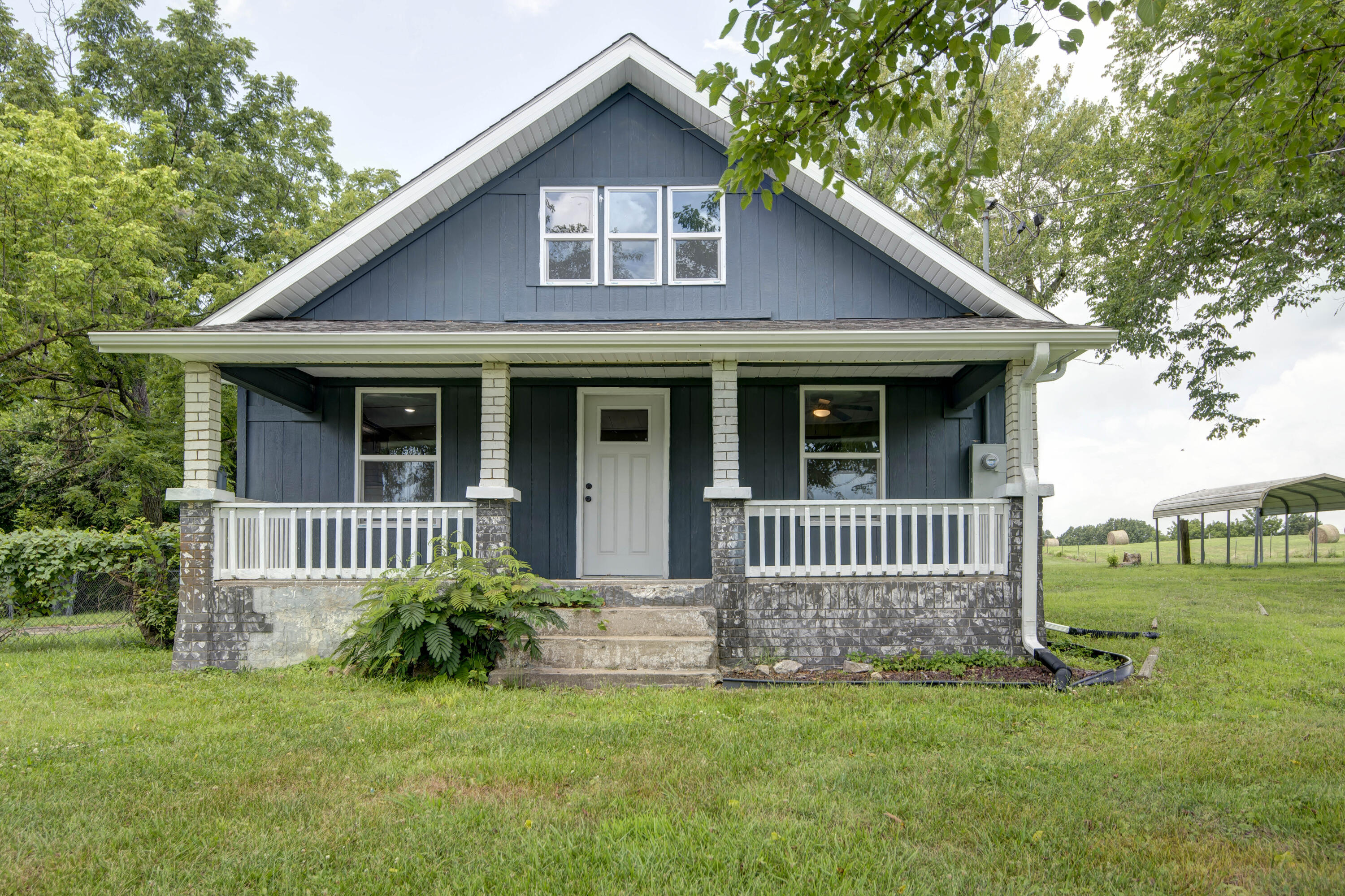 42779 State Highway 413 Property Photo 1