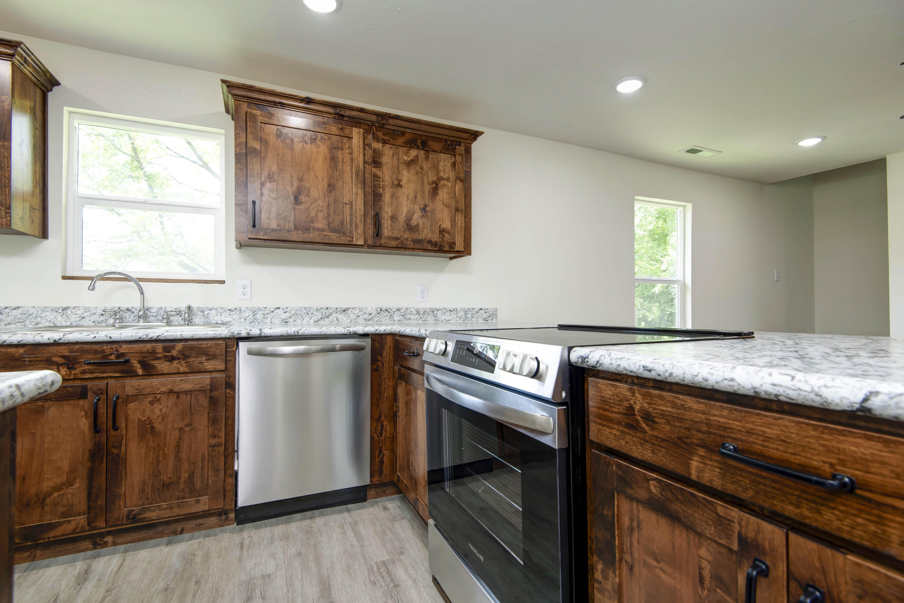 42779 State Highway 413 Property Photo 5