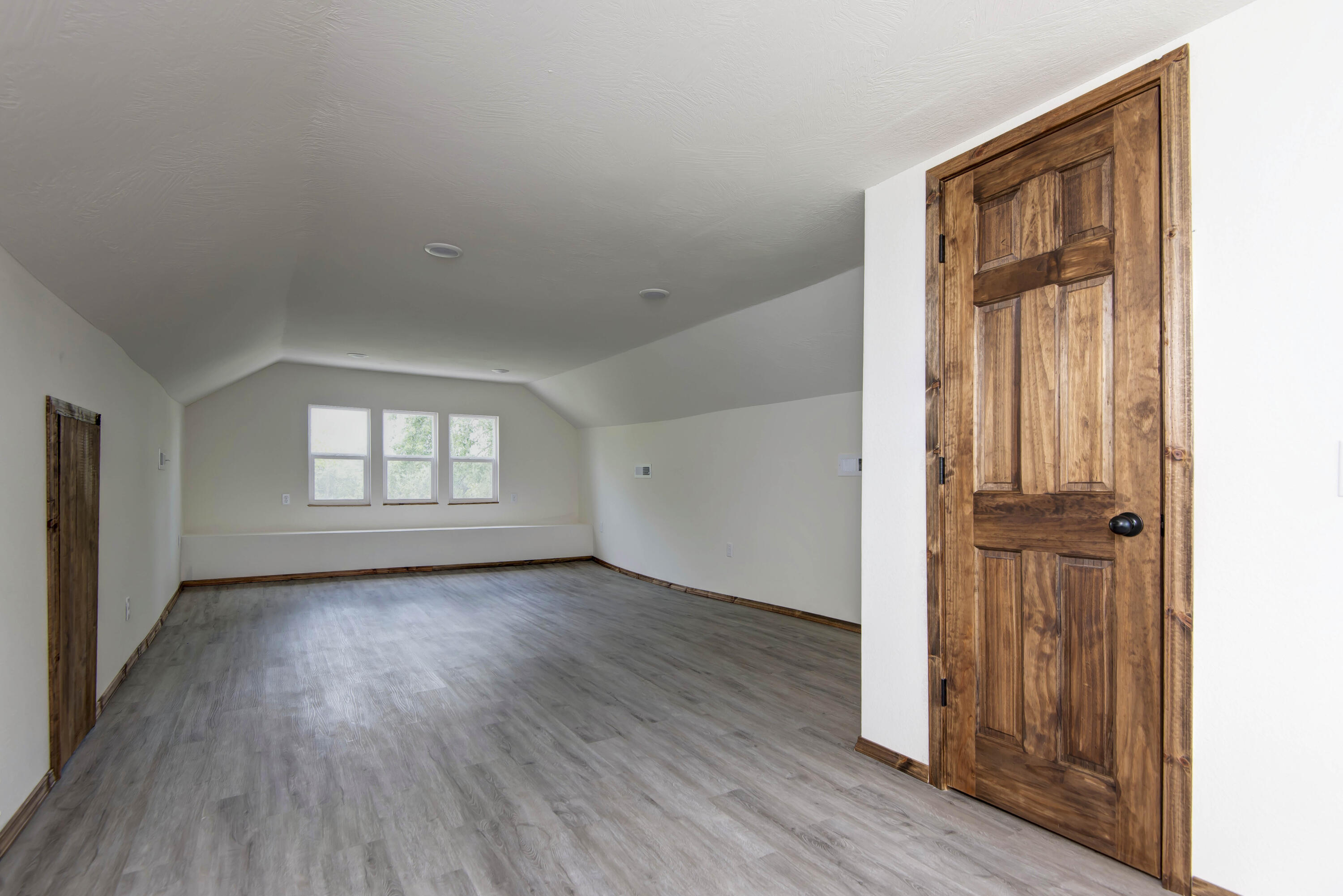 42779 State Highway 413 Property Photo 13