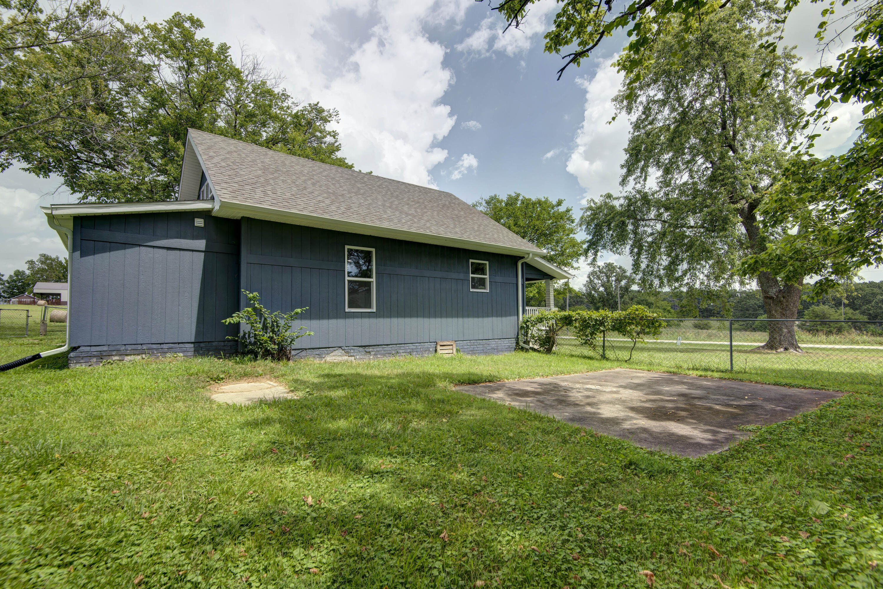 42779 State Highway 413 Property Photo 14