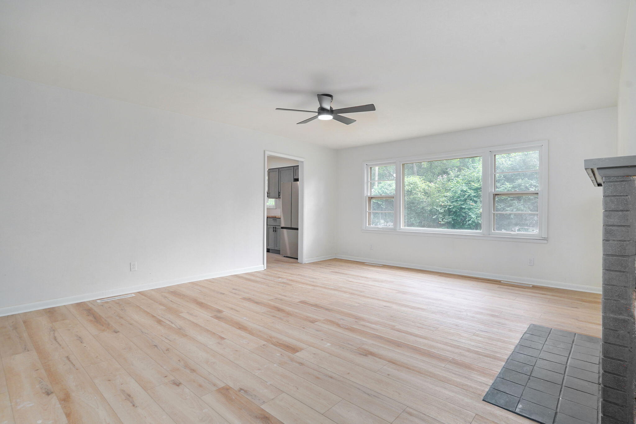 1012 East Morningside Street Property Photo 6