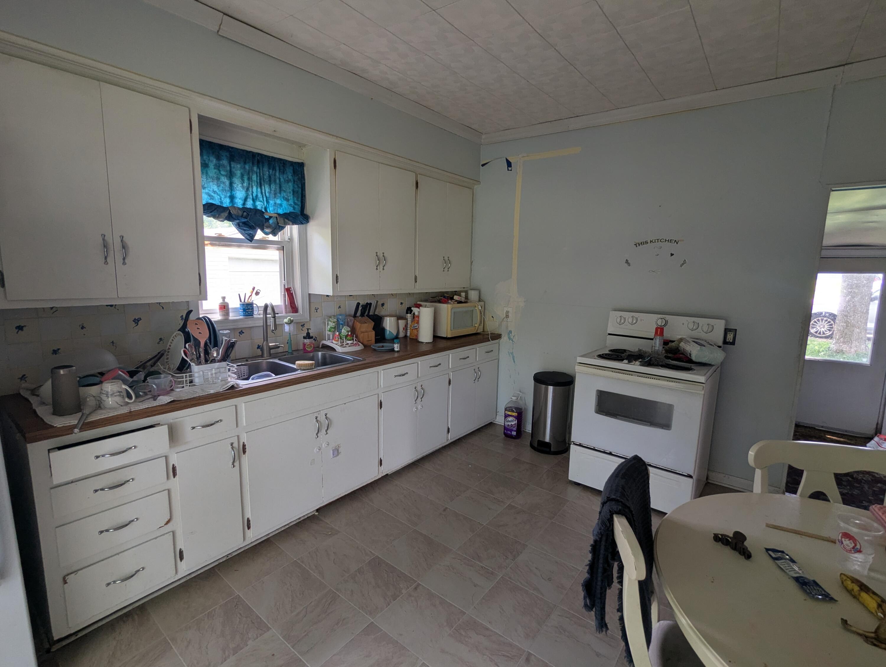 536 South Walnut Street Property Photo 8