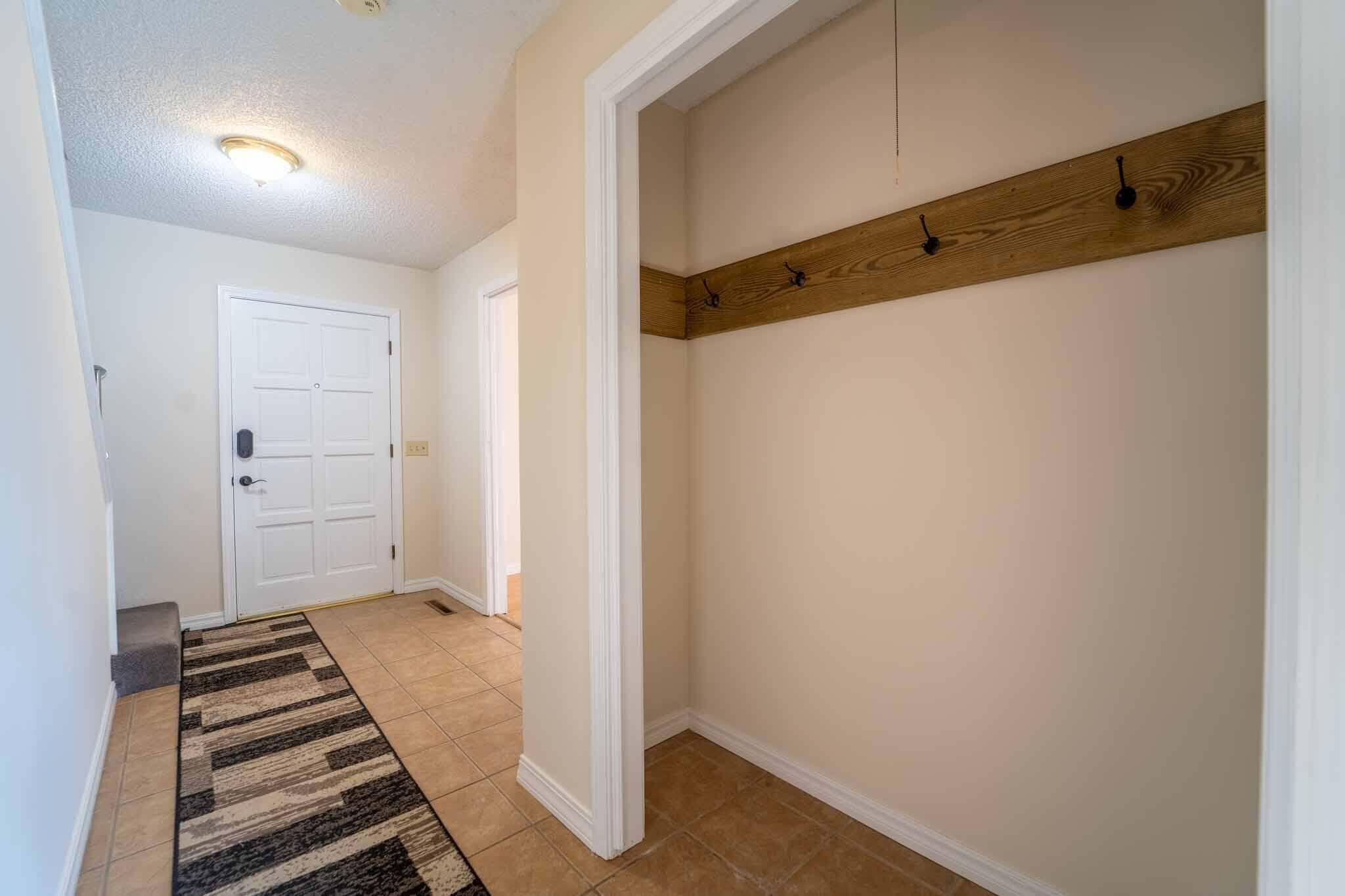5486 South Clay Avenue Property Photo 7