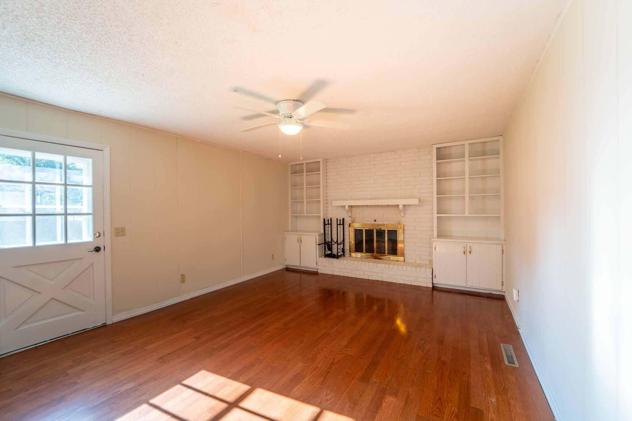 5486 South Clay Avenue Property Photo 18