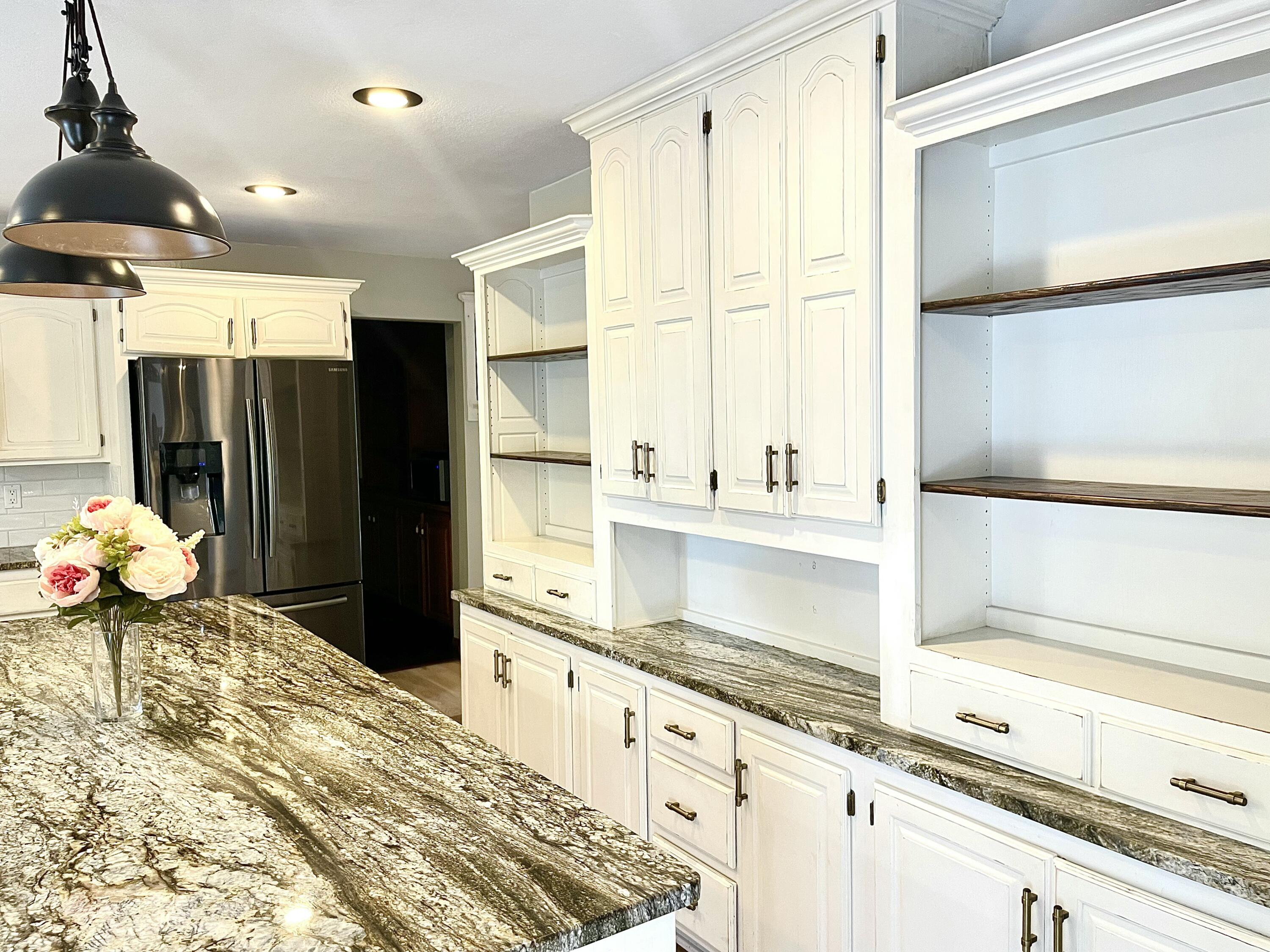 4025 Deer Ridge Street Property Photo 10