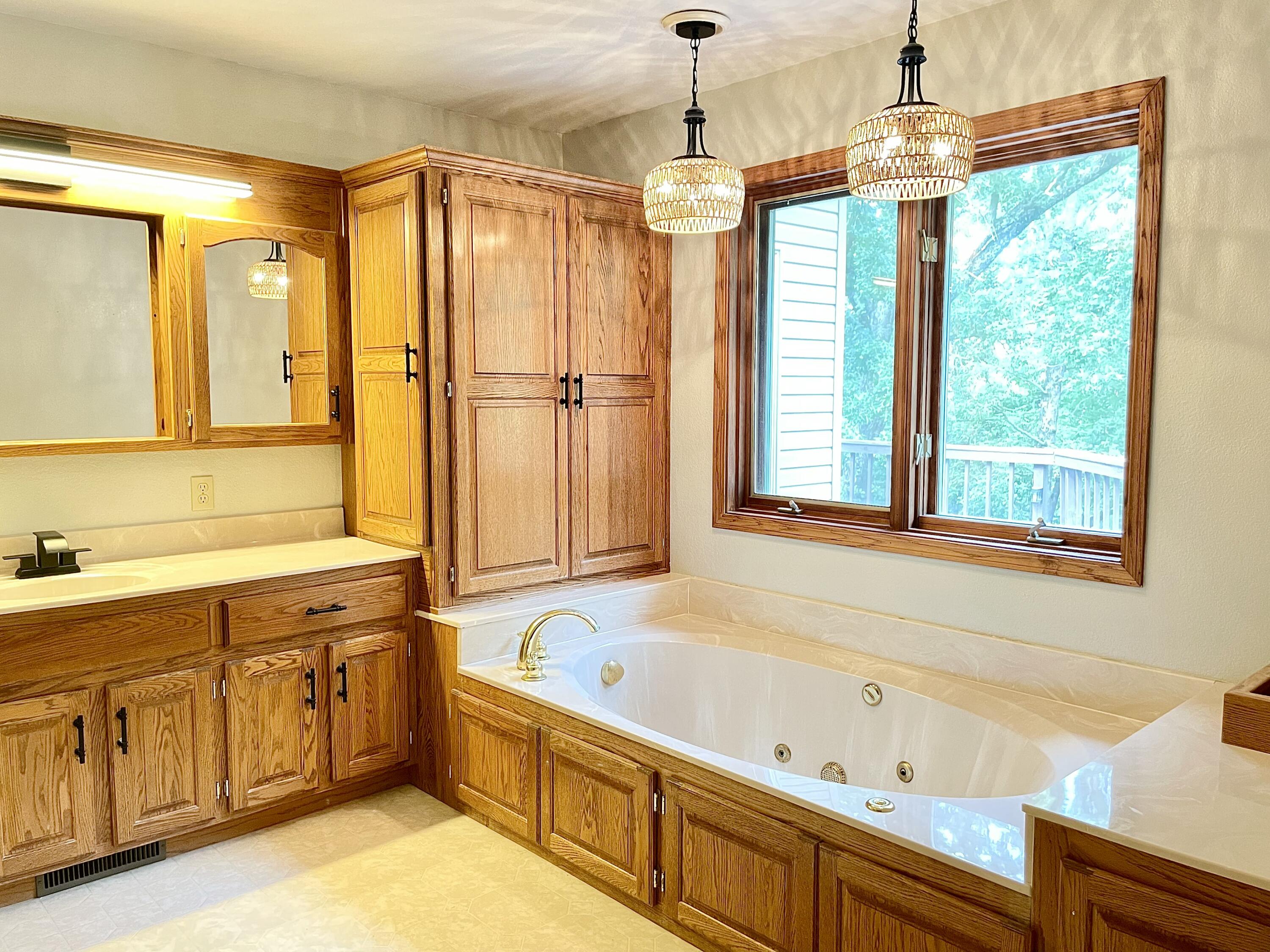 4025 Deer Ridge Street Property Photo 37