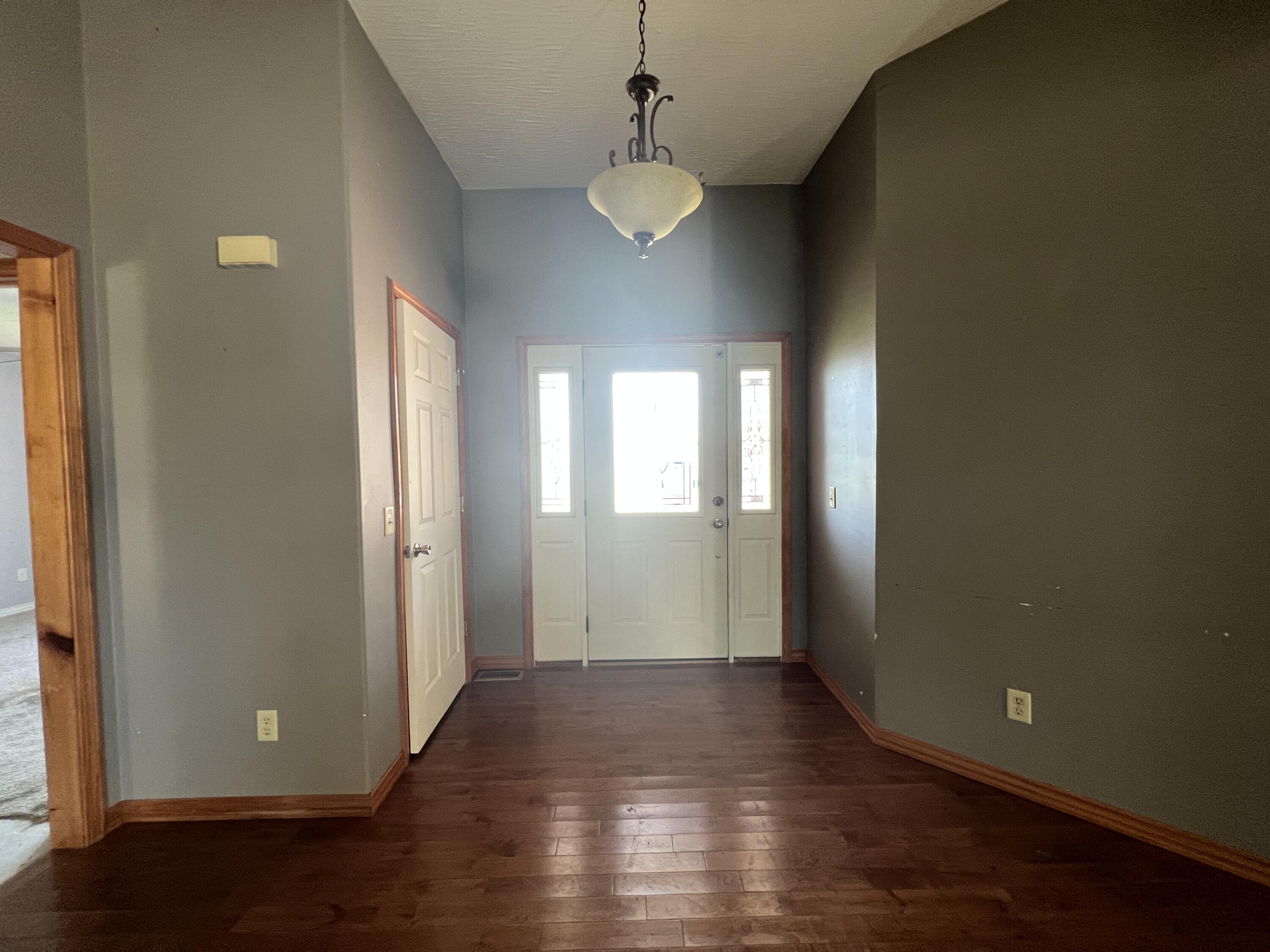 501 Falcon Heights Property Photo 6