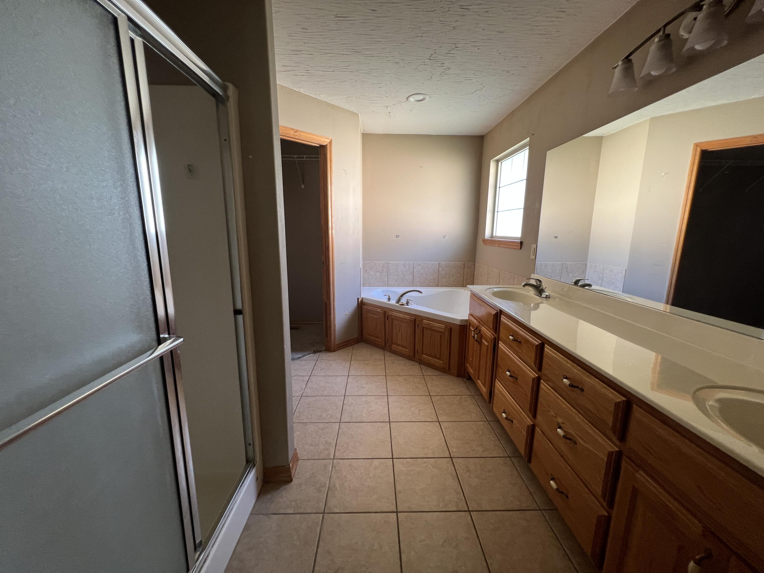 501 Falcon Heights Property Photo 13