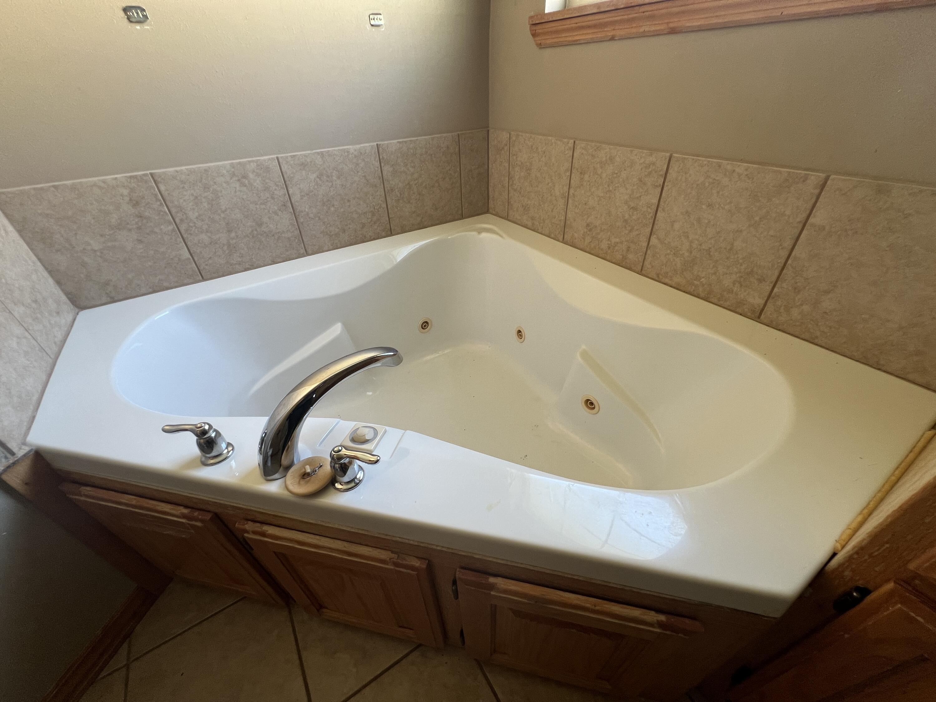 501 Falcon Heights Property Photo 15