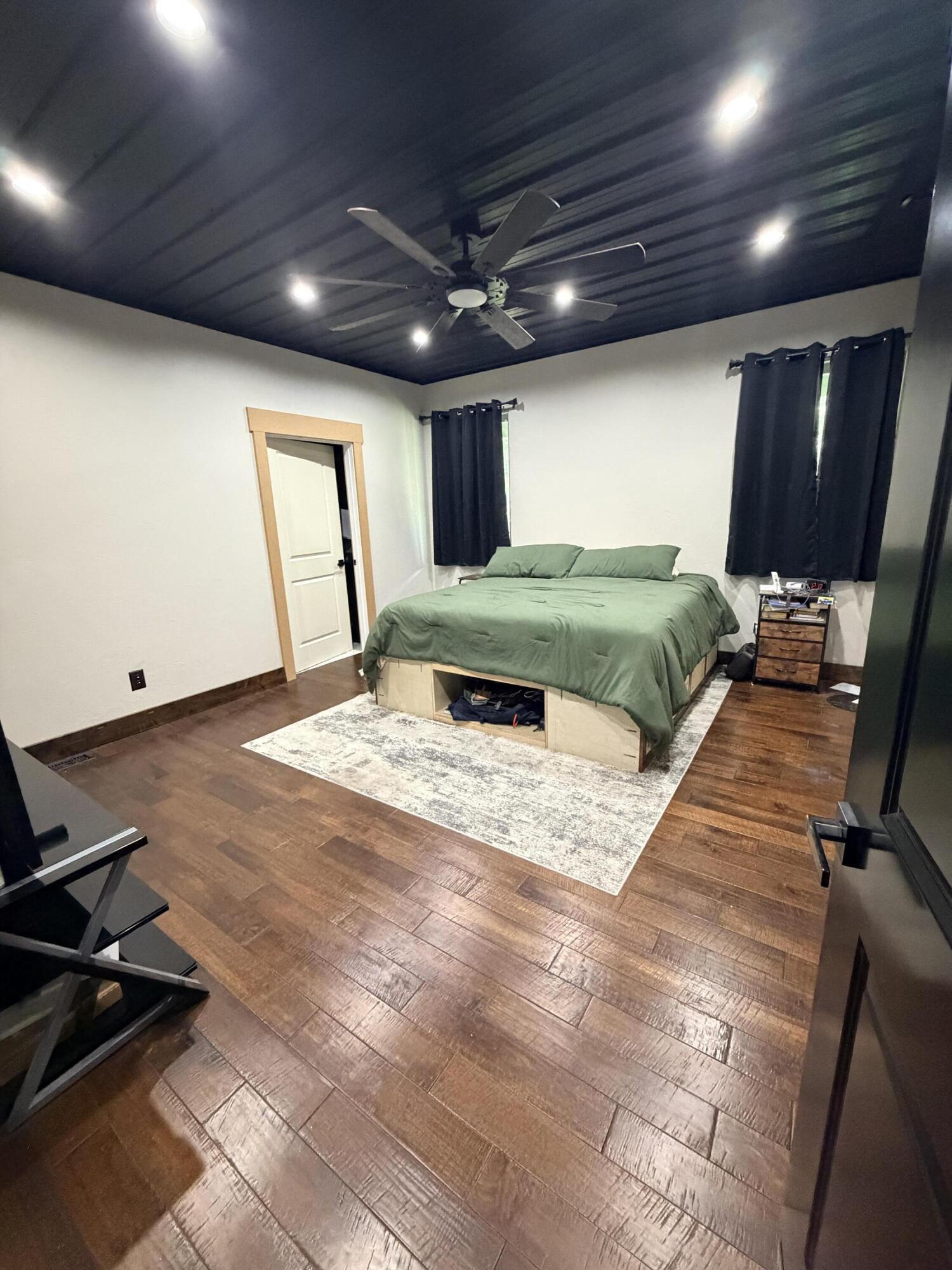 71 Castlegate Drive Property Photo 16