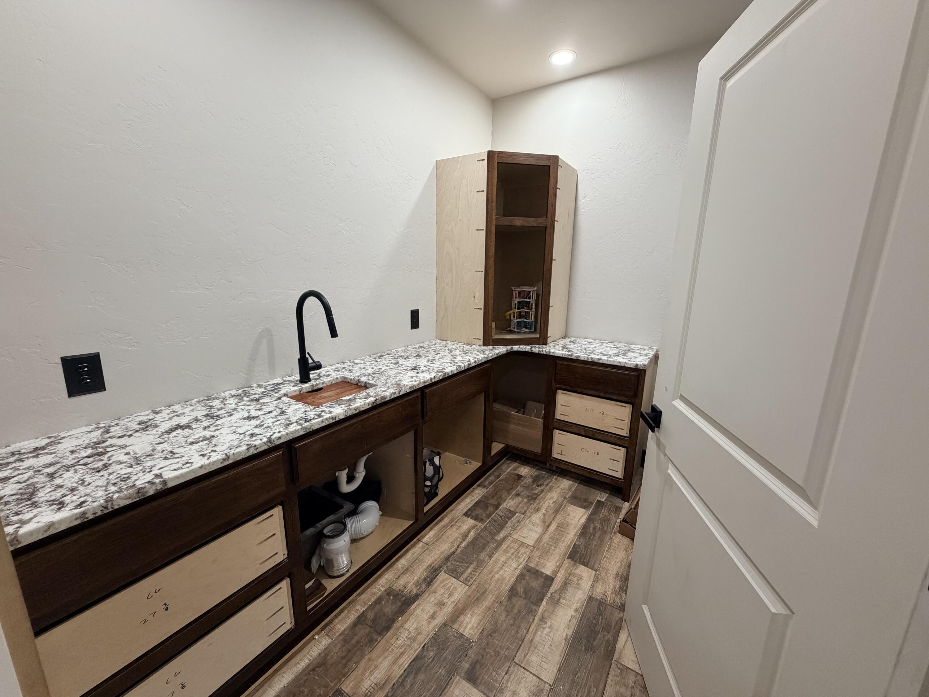 71 Castlegate Drive Property Photo 33
