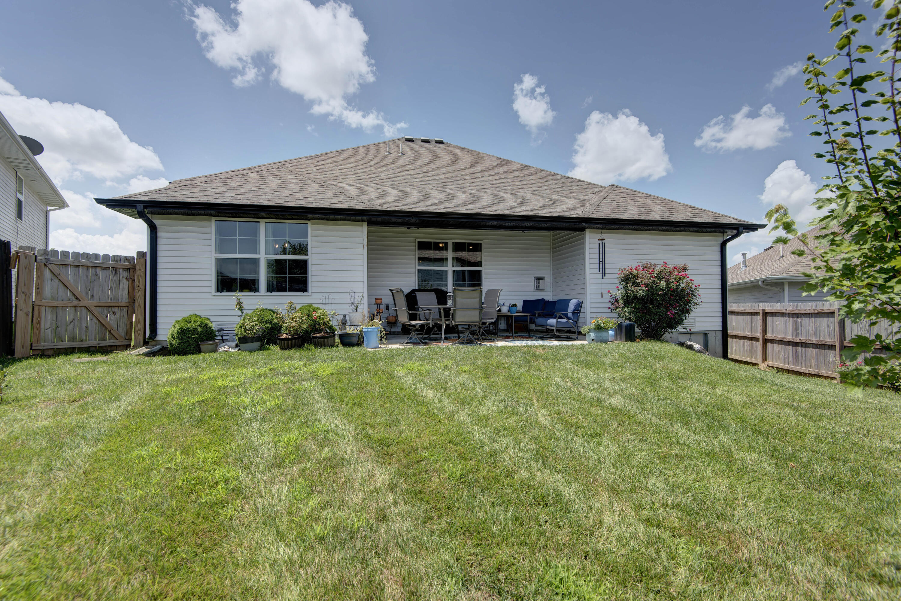 813 East Brewer Avenue Property Photo 26
