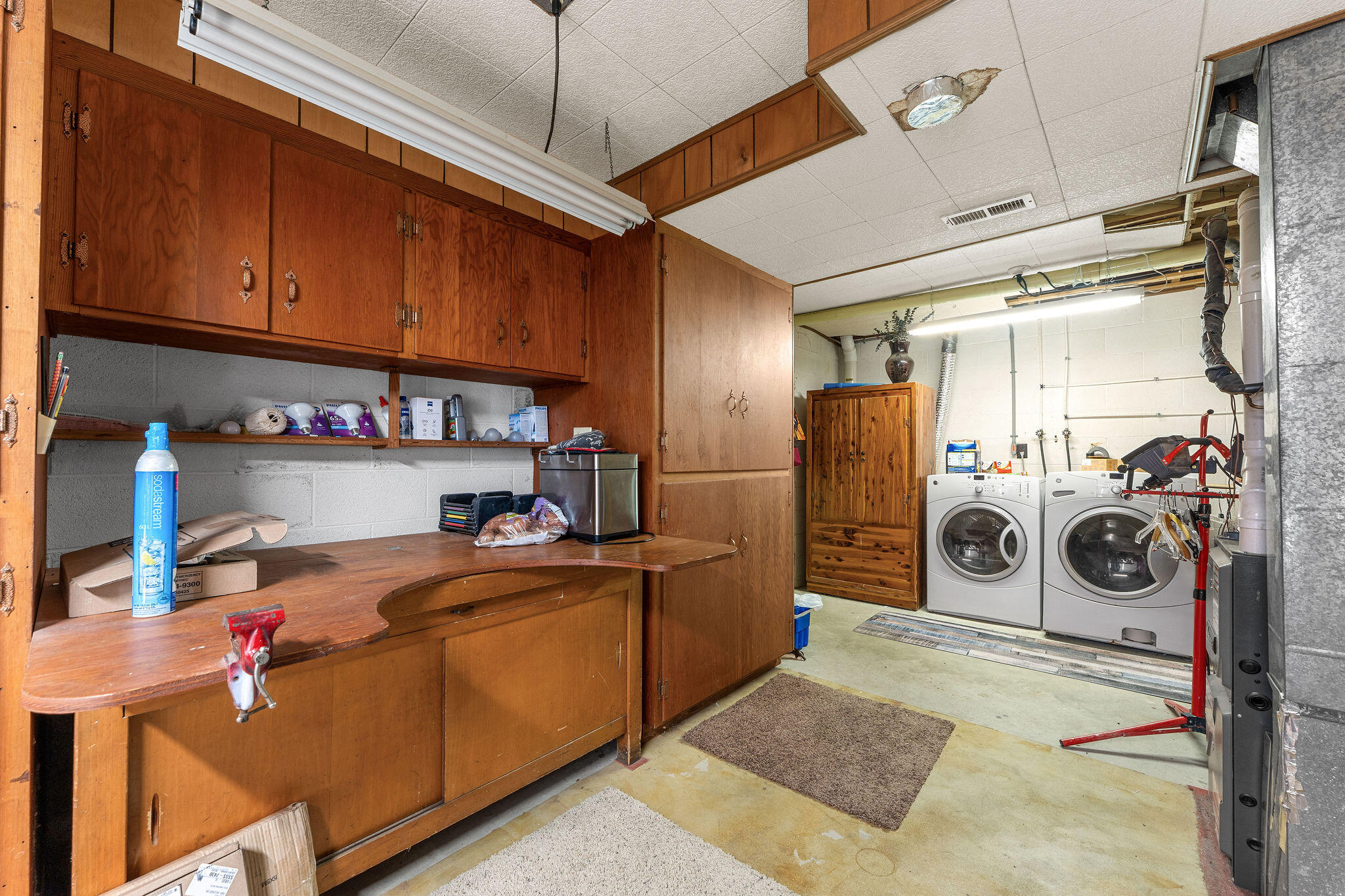 25691 Hillcrest Drive Property Photo 21