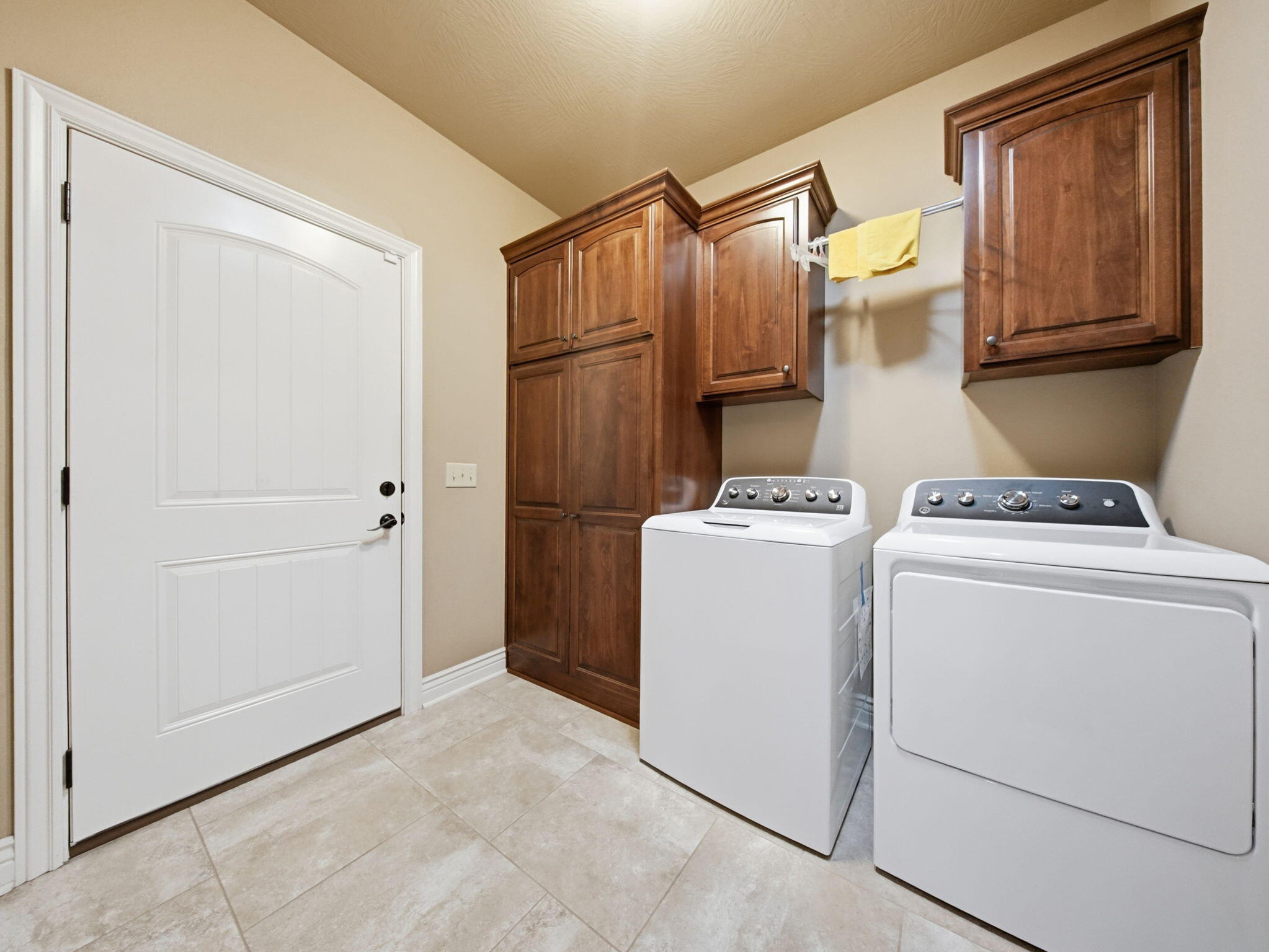 599 Penzance Drive Property Photo 19
