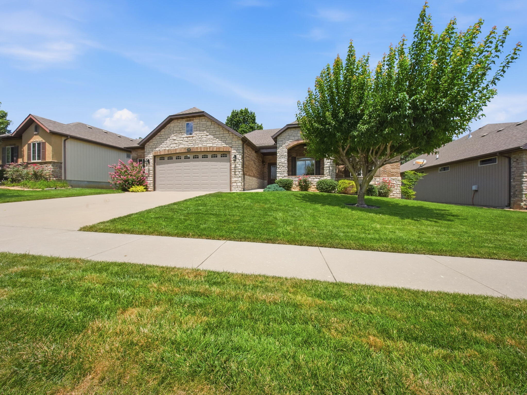 599 Penzance Drive Property Photo 48