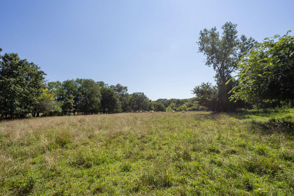 525 East Hwy C Property Photo 2