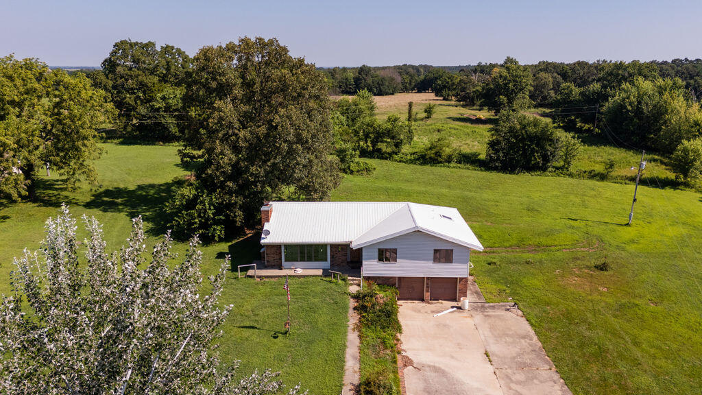 525 East Hwy C Property Photo 31