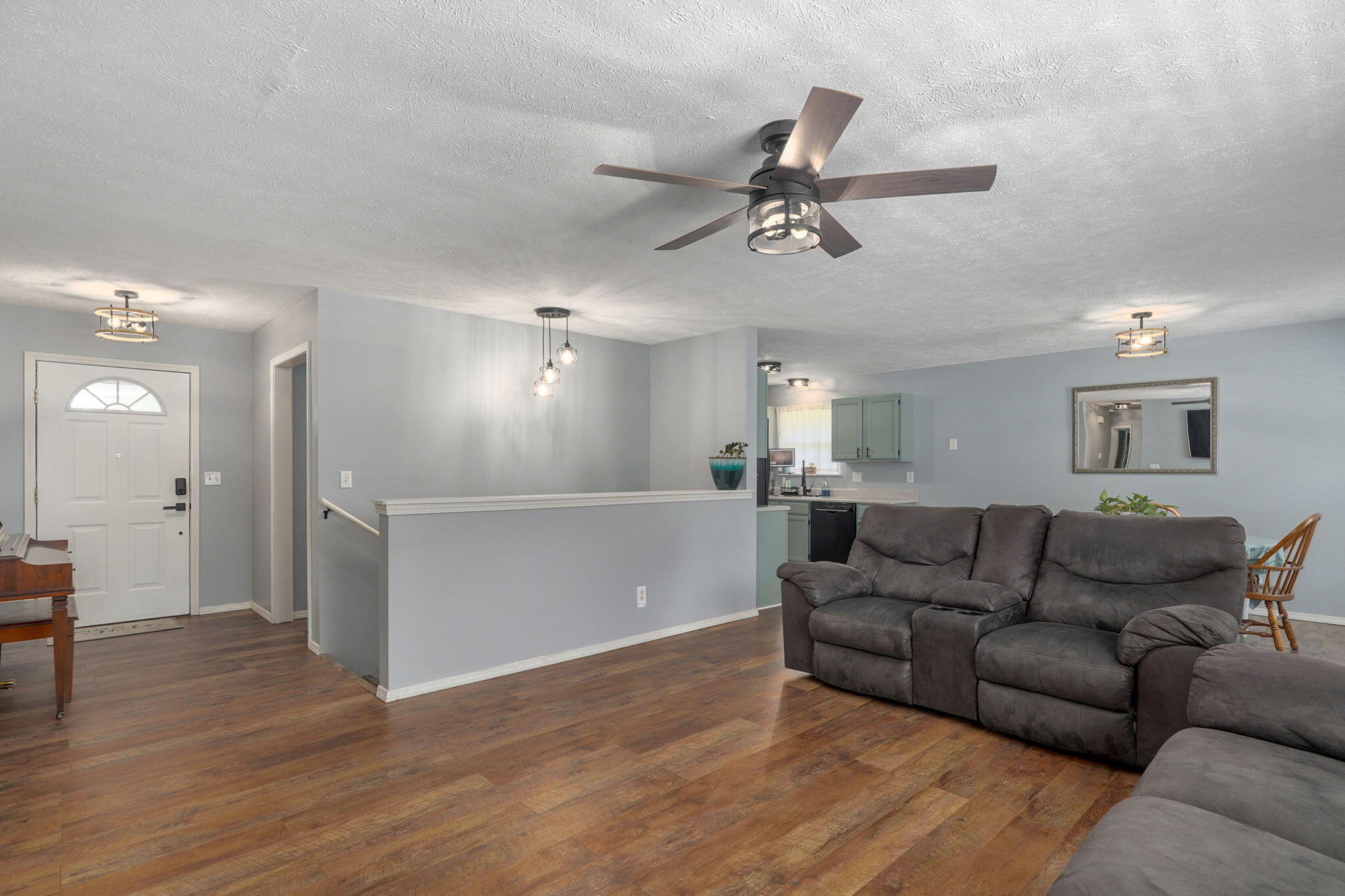 405 Lynn Drive Property Photo 8