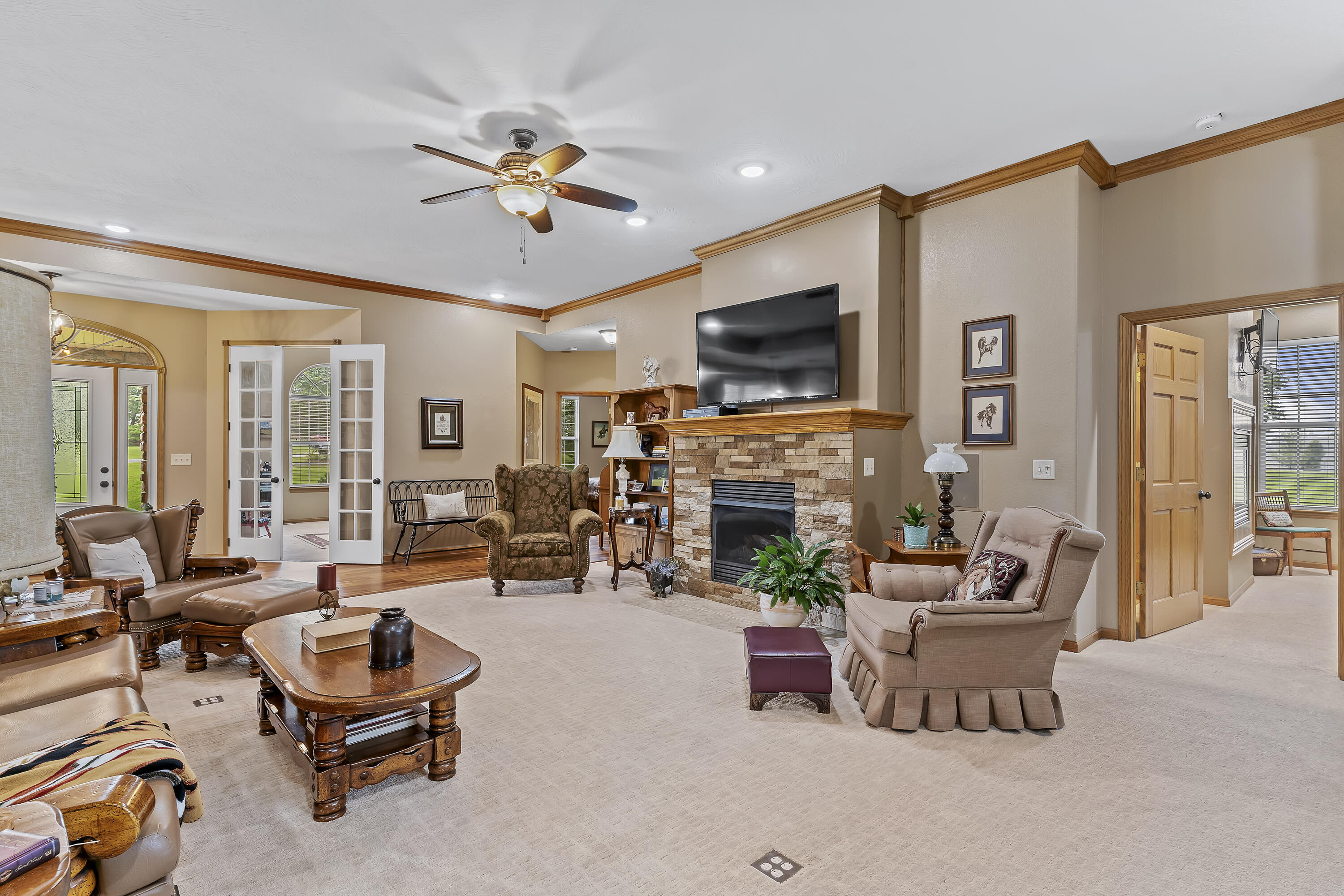 4465 North Raintree Drive Property Photo 8