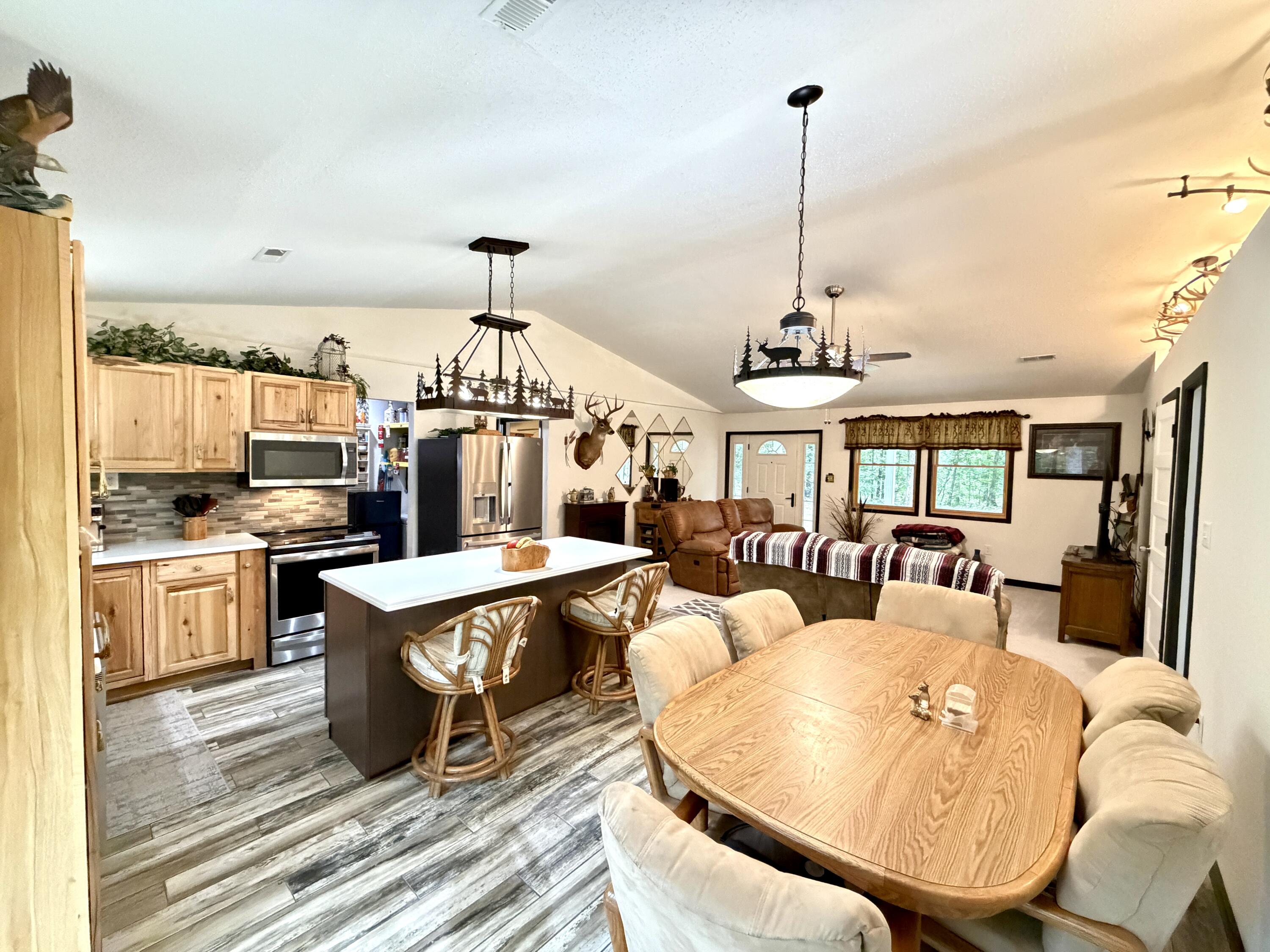 22711 Center Valley Road Property Photo 16