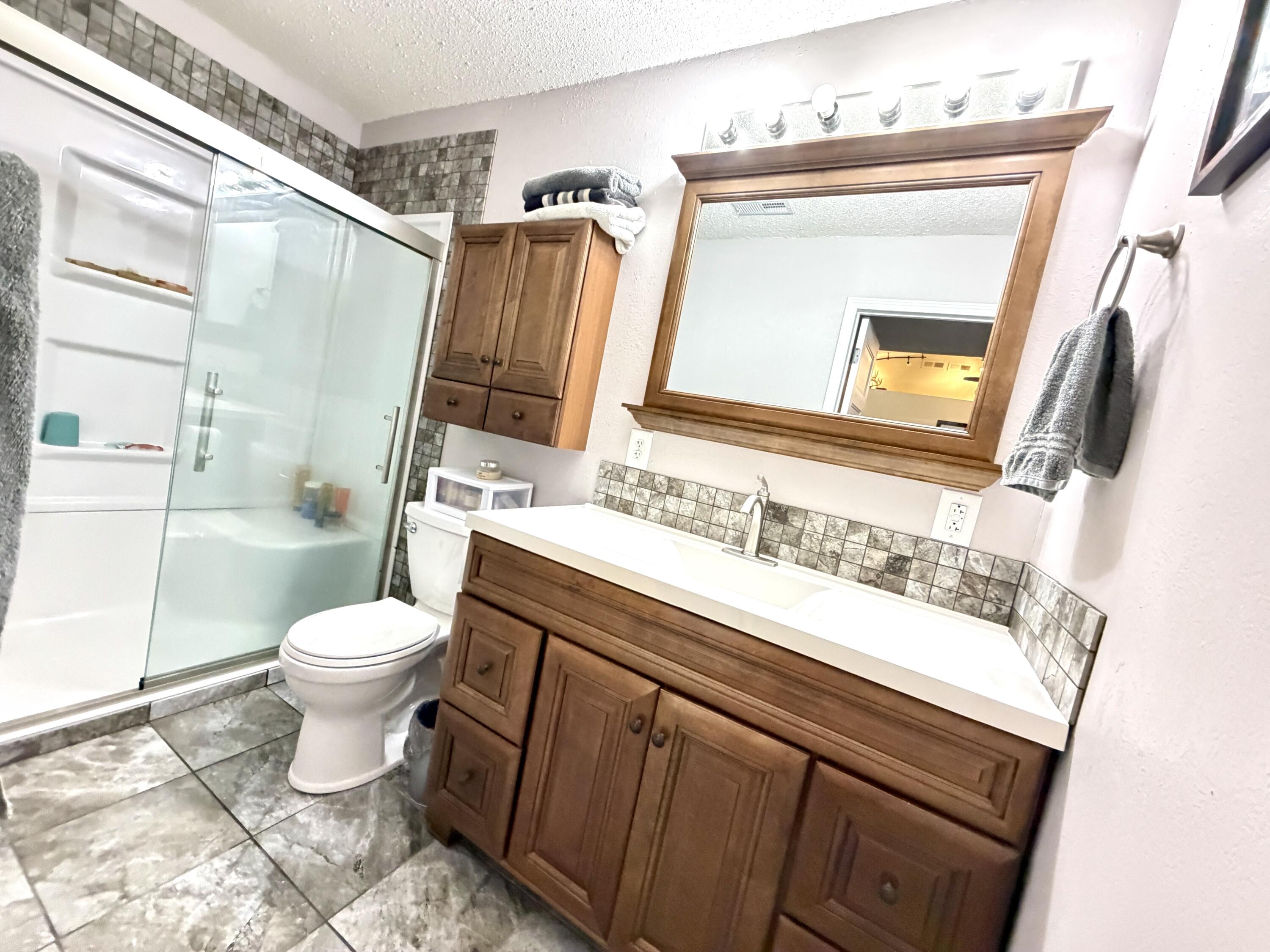 22711 Center Valley Road Property Photo 27