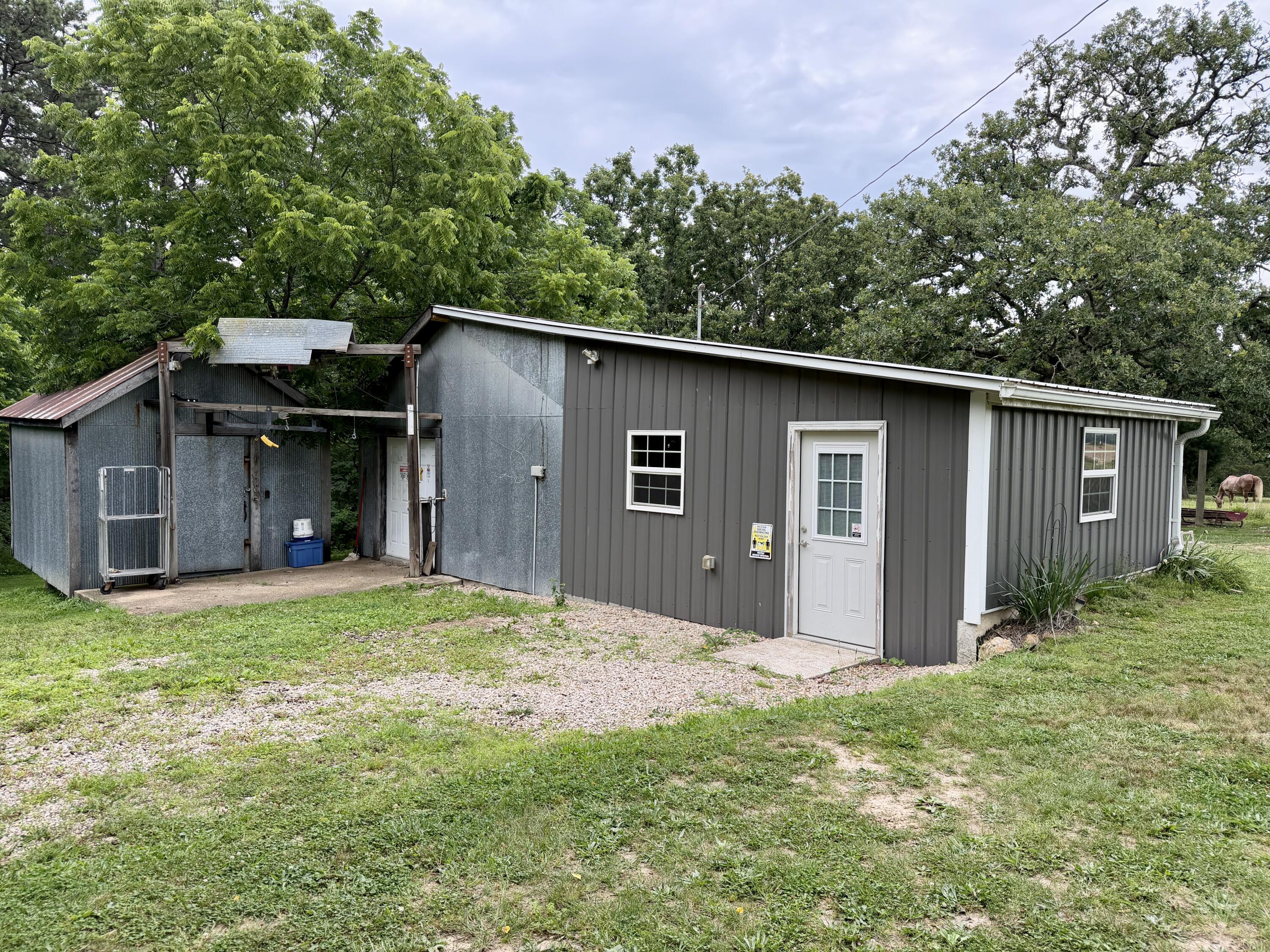 22711 Center Valley Road Property Photo 35
