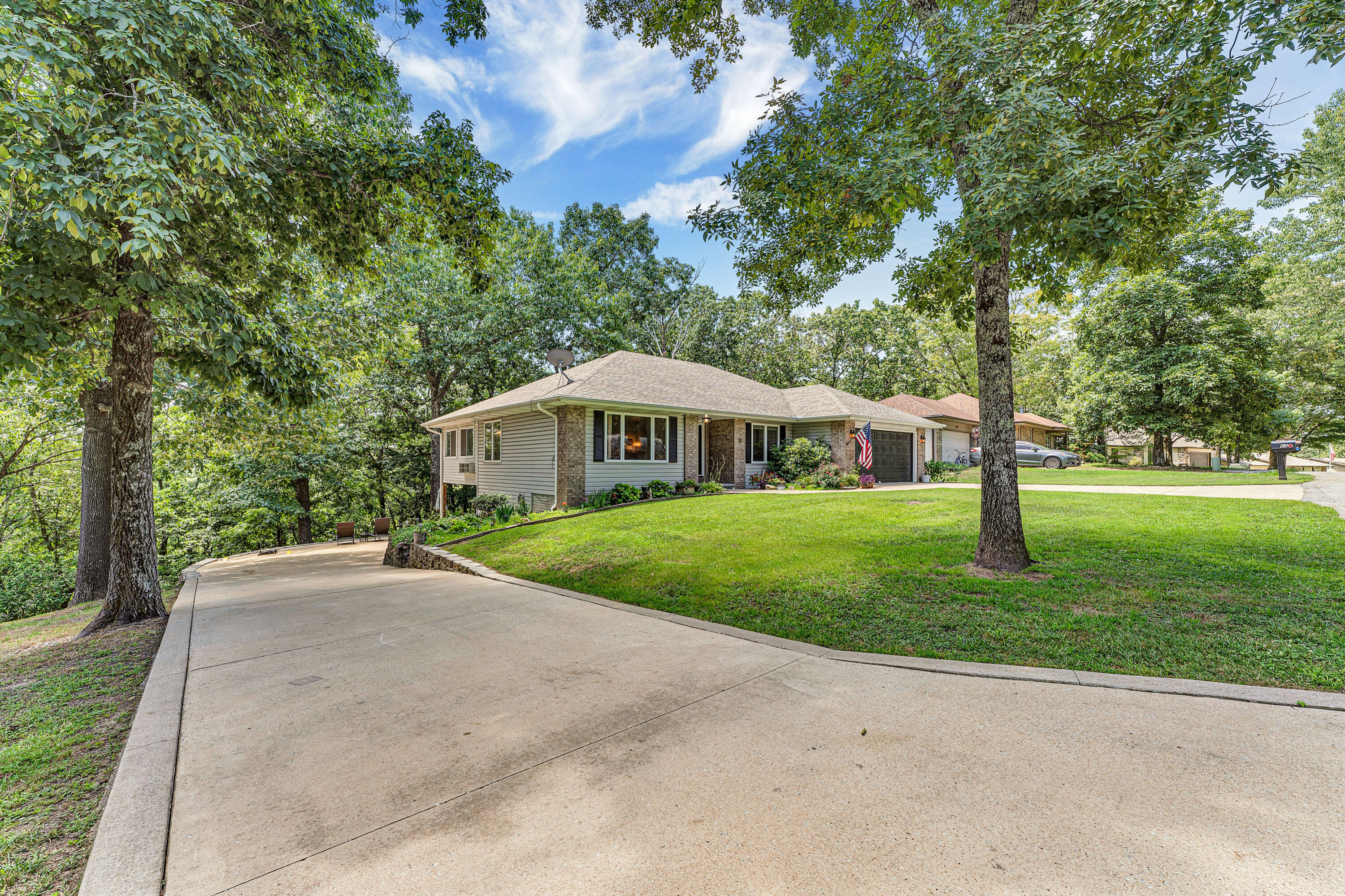 64 Northwoods Drive Property Photo 1