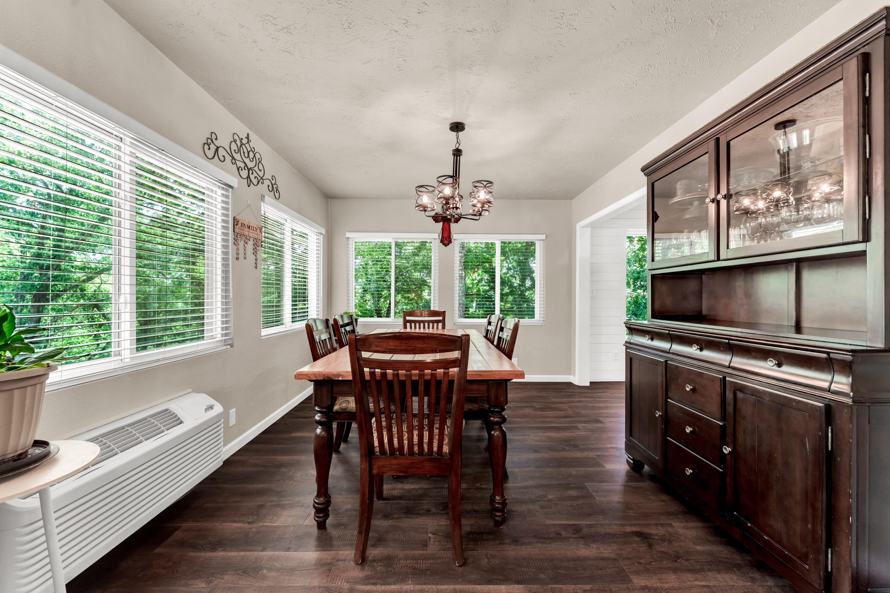 64 Northwoods Drive Property Photo 14