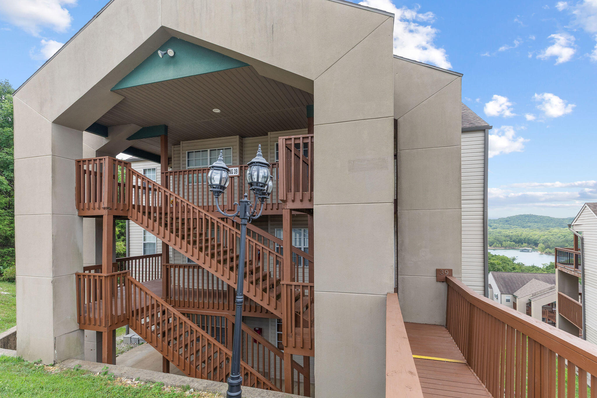 39 Lantern Bay Lane # 6 Property Photo 3
