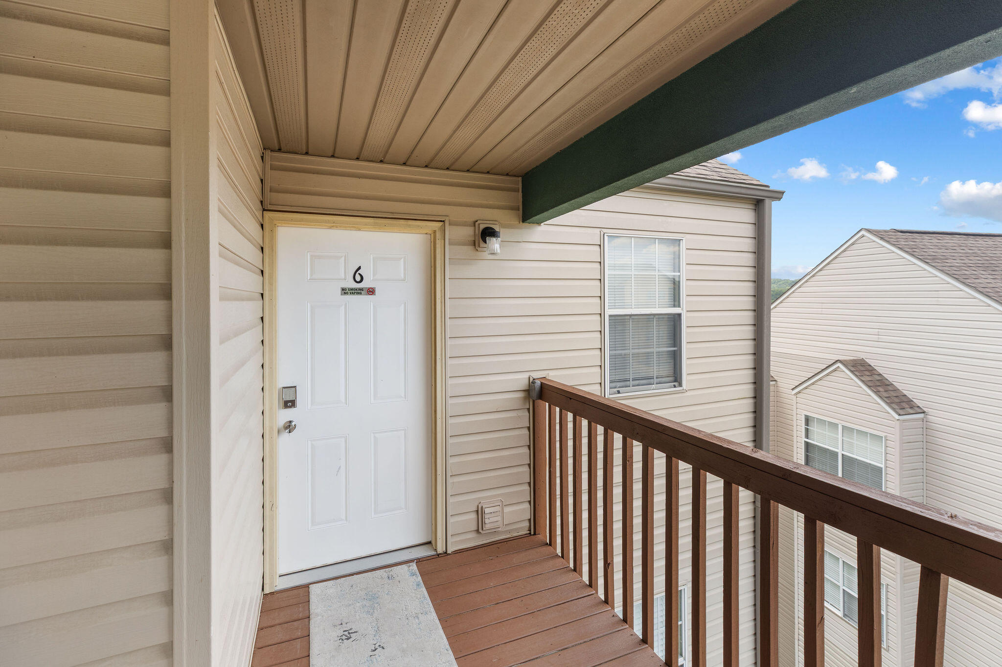 39 Lantern Bay Lane # 6 Property Photo 5