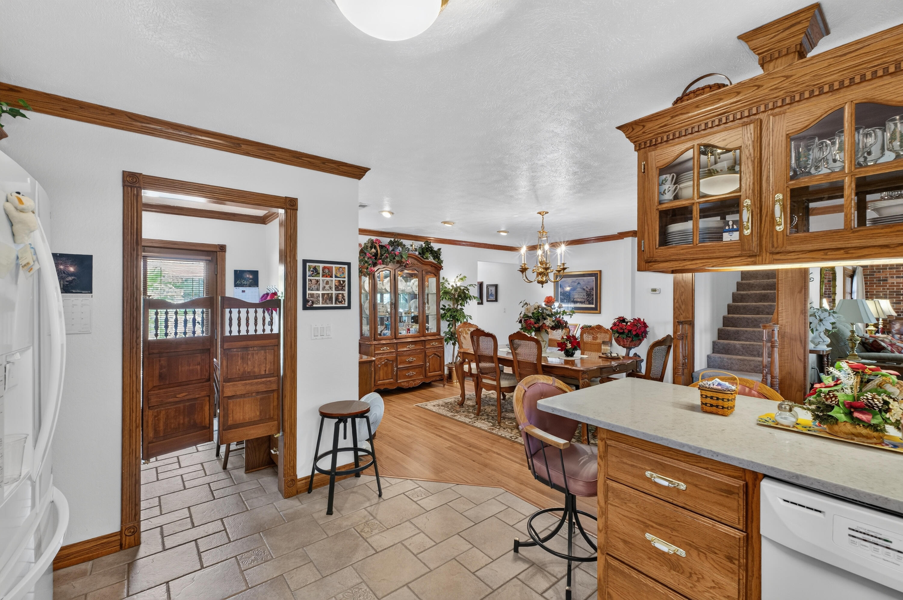1568 Glossip Avenue Property Photo 12