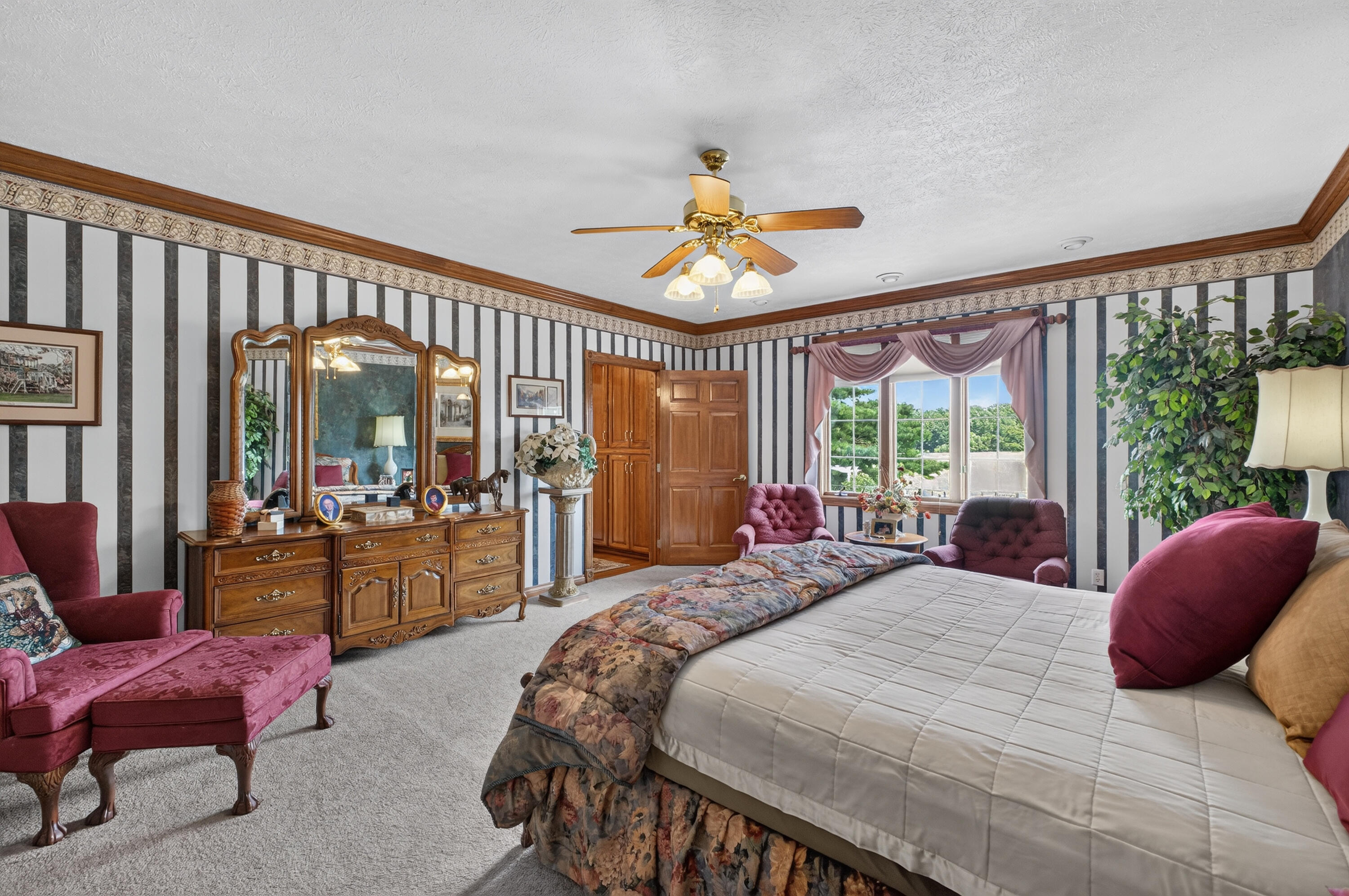 1568 Glossip Avenue Property Photo 19