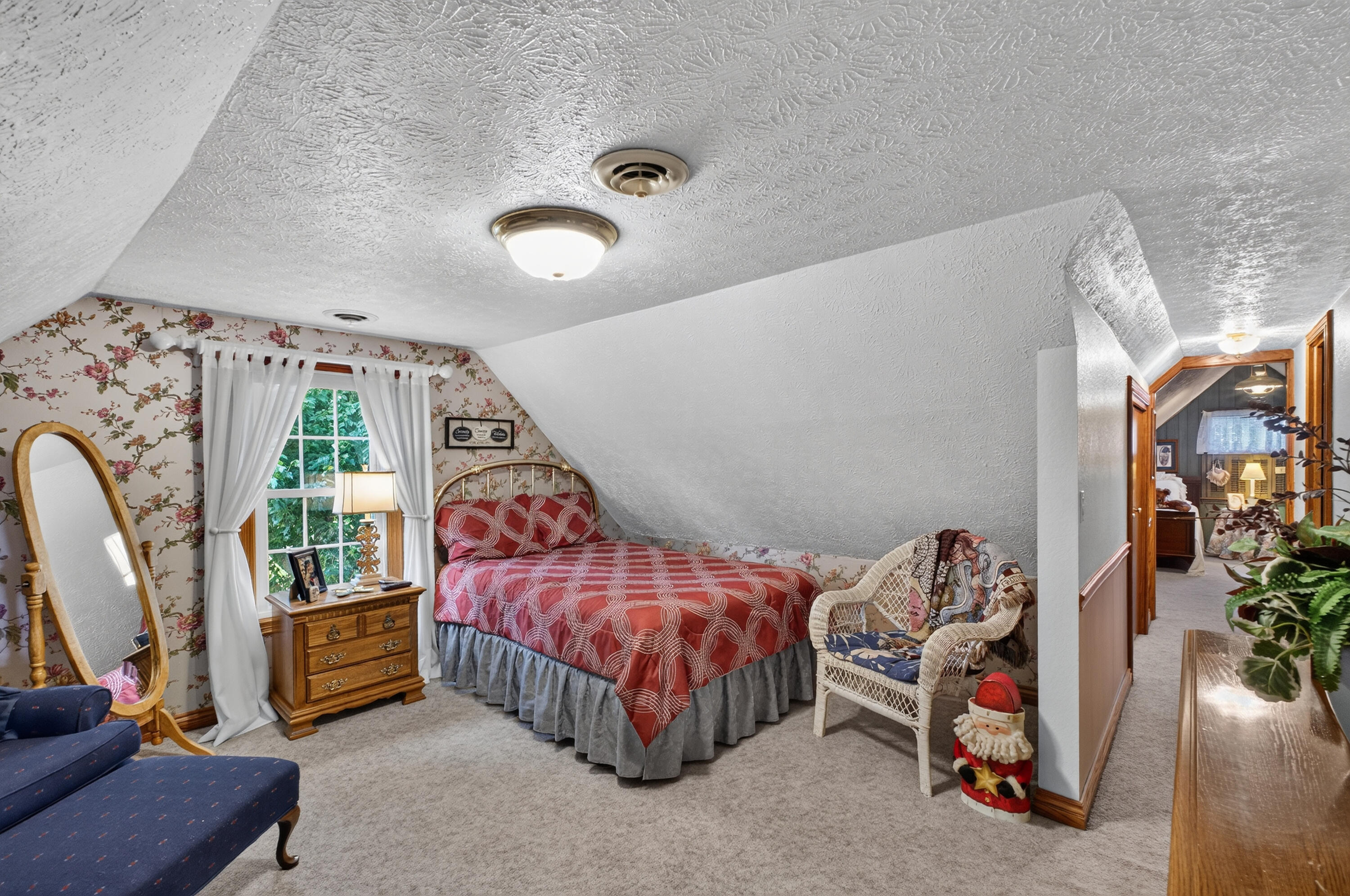 1568 Glossip Avenue Property Photo 23