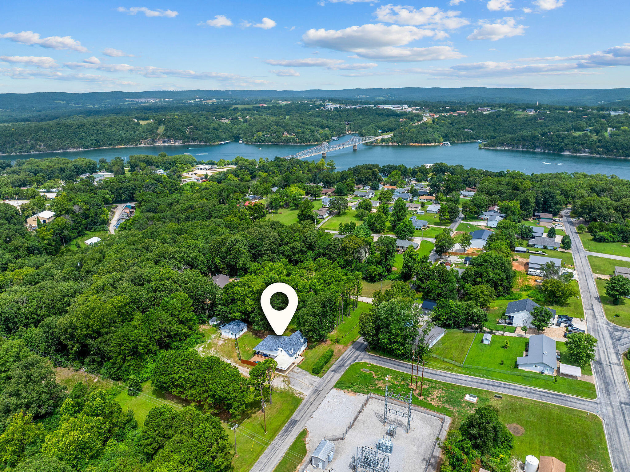 22059 Knob Hill Lane Property Photo 8