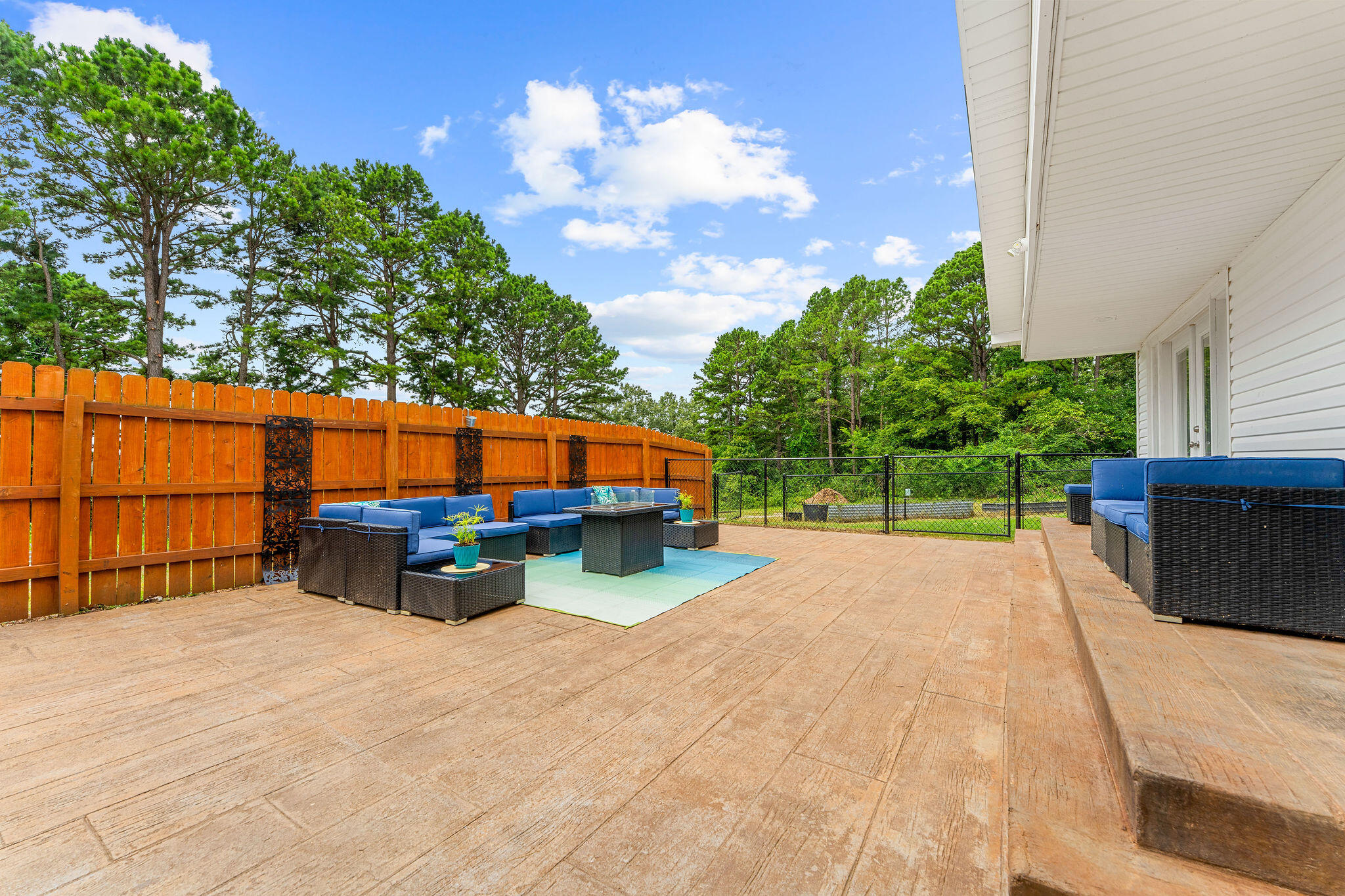 22059 Knob Hill Lane Property Photo 45