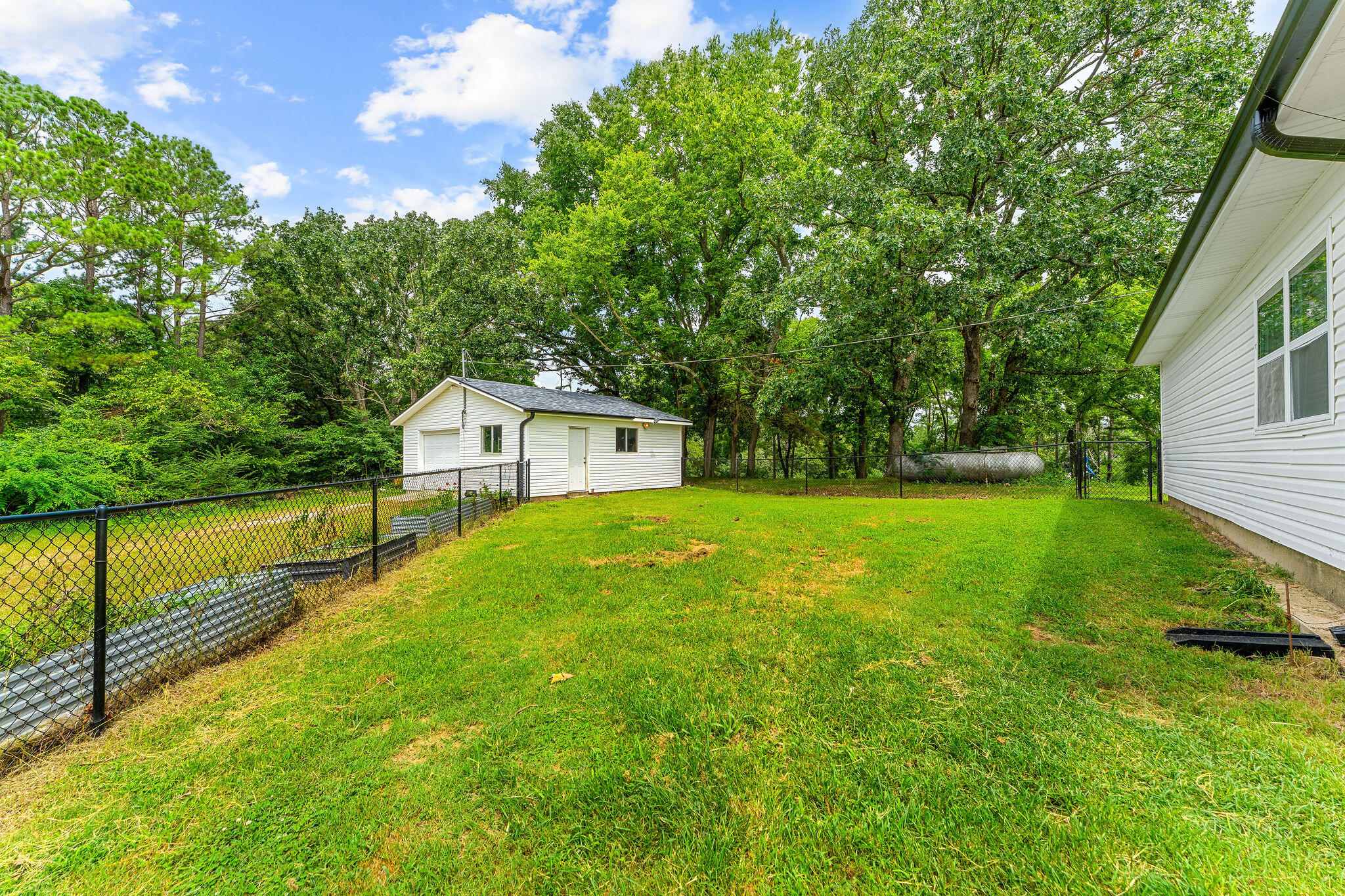 22059 Knob Hill Lane Property Photo 46