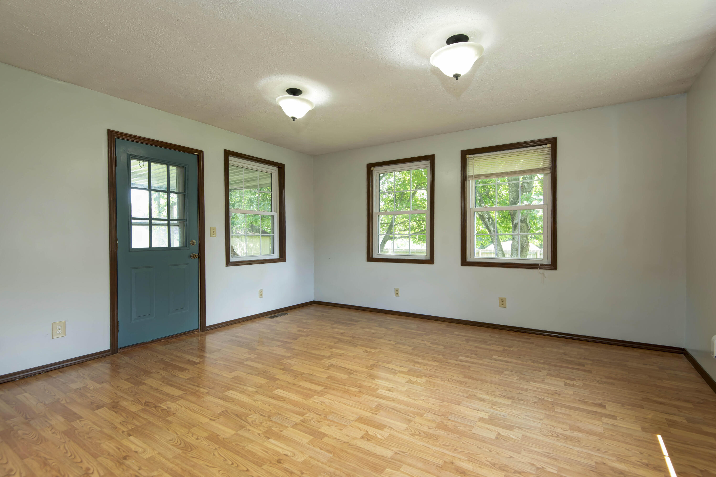 1428 West Whiteside Street Property Photo 9