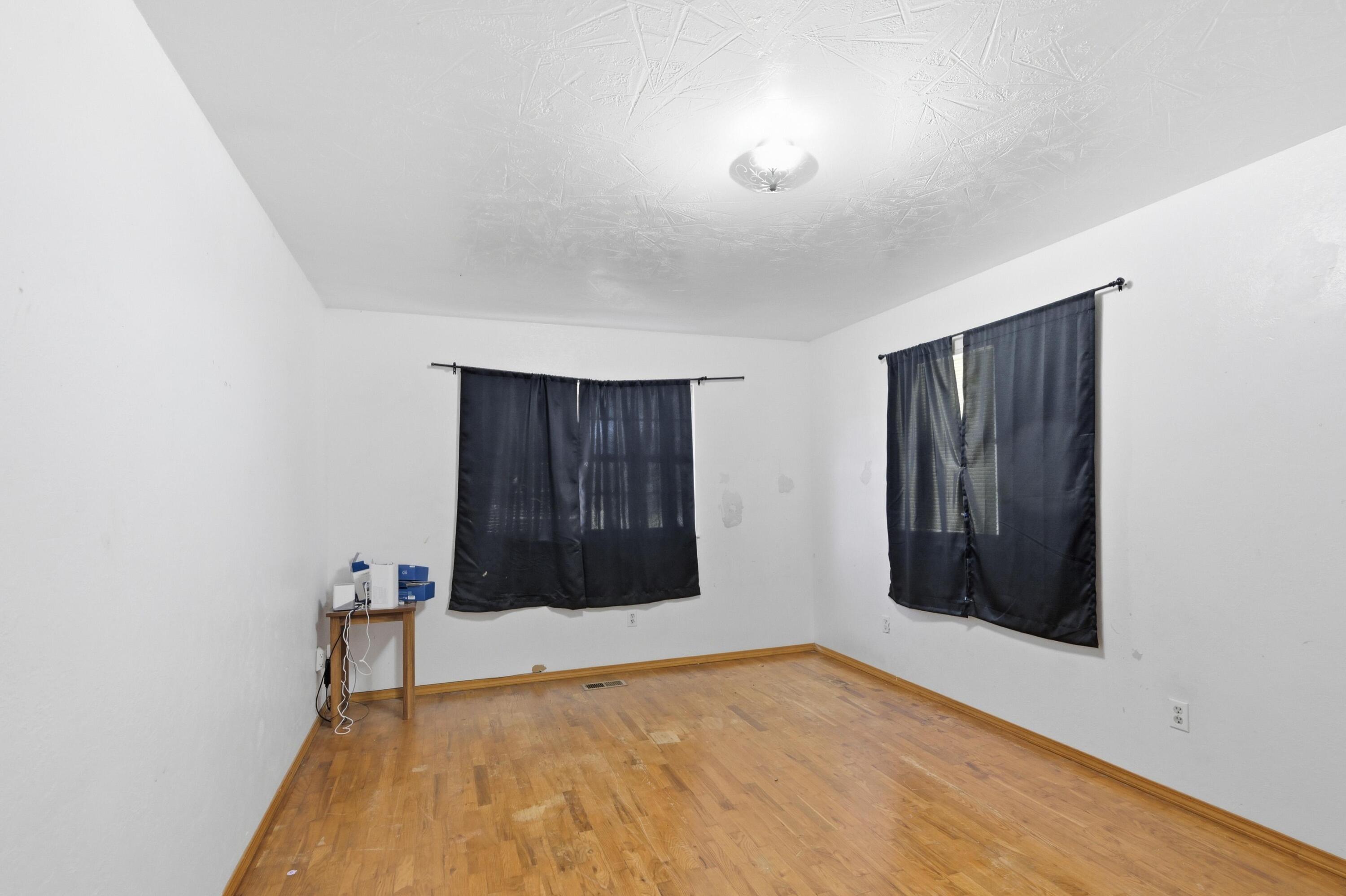 924 Weibert Road Property Photo 8