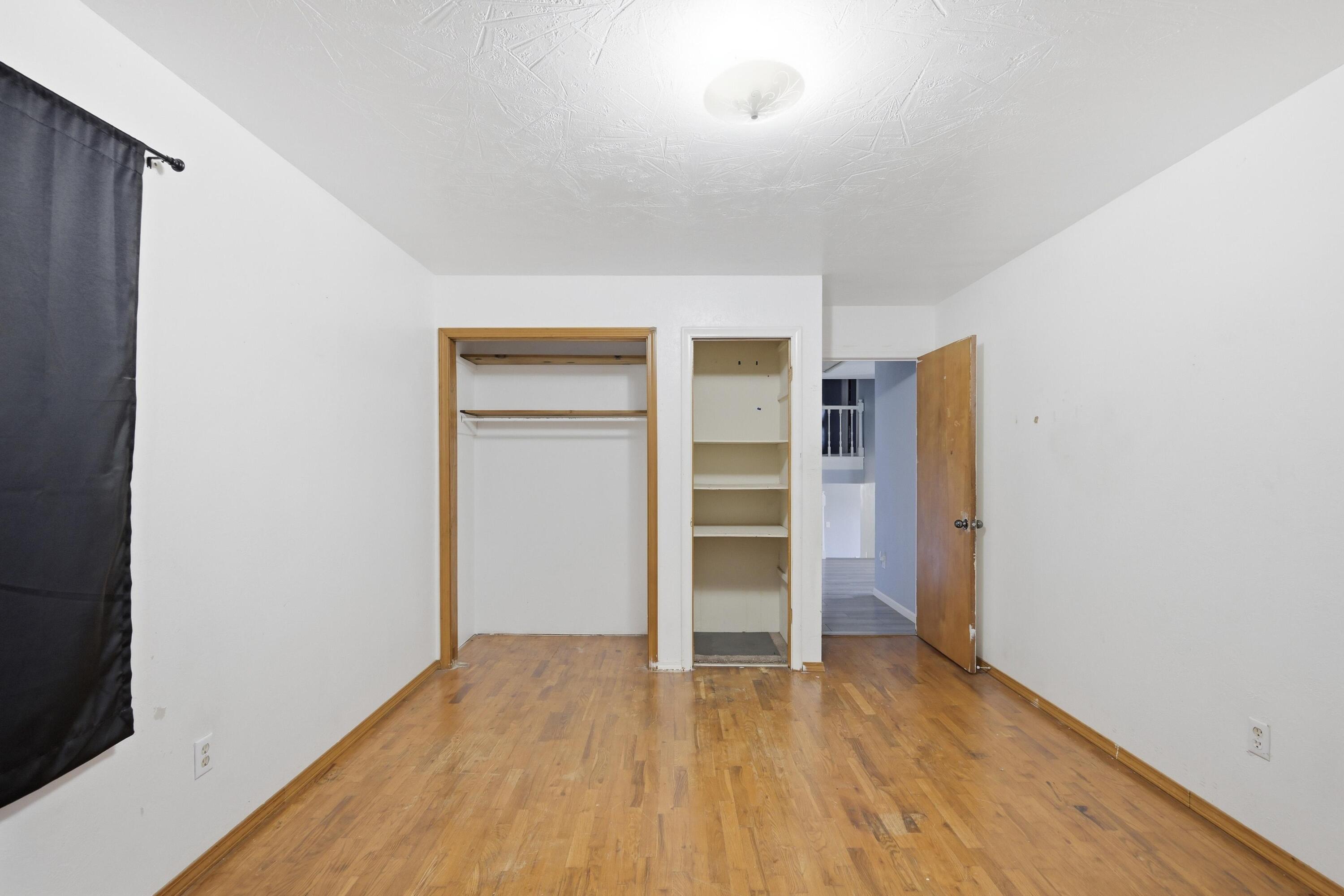 924 Weibert Road Property Photo 9