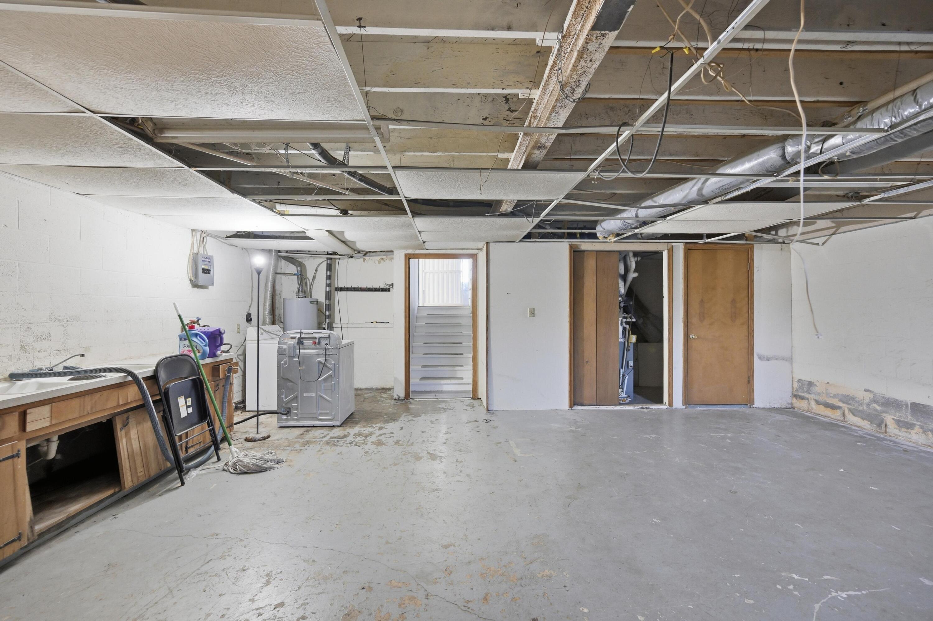 924 Weibert Road Property Photo 33
