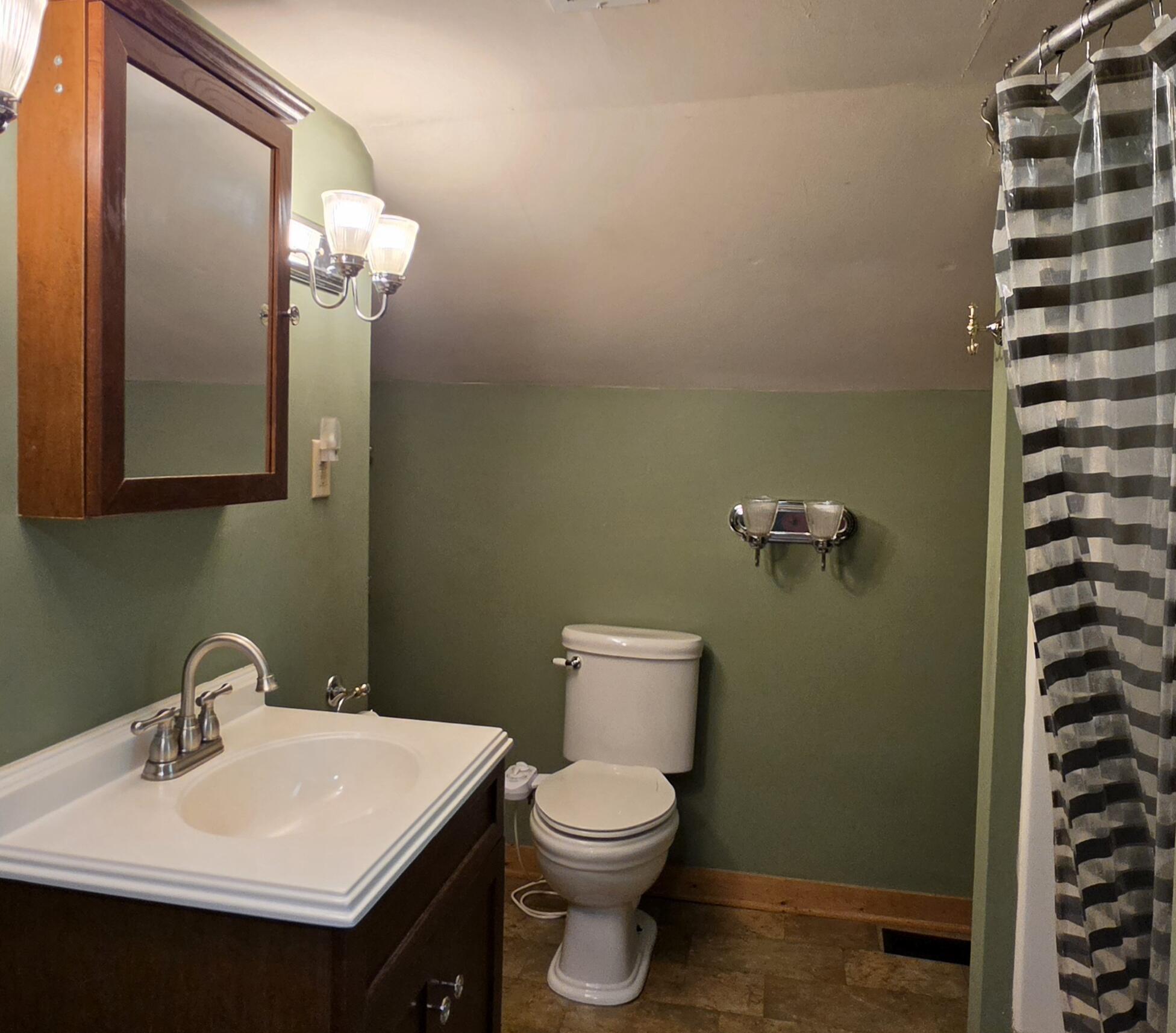 292 West South Street Property Photo 33