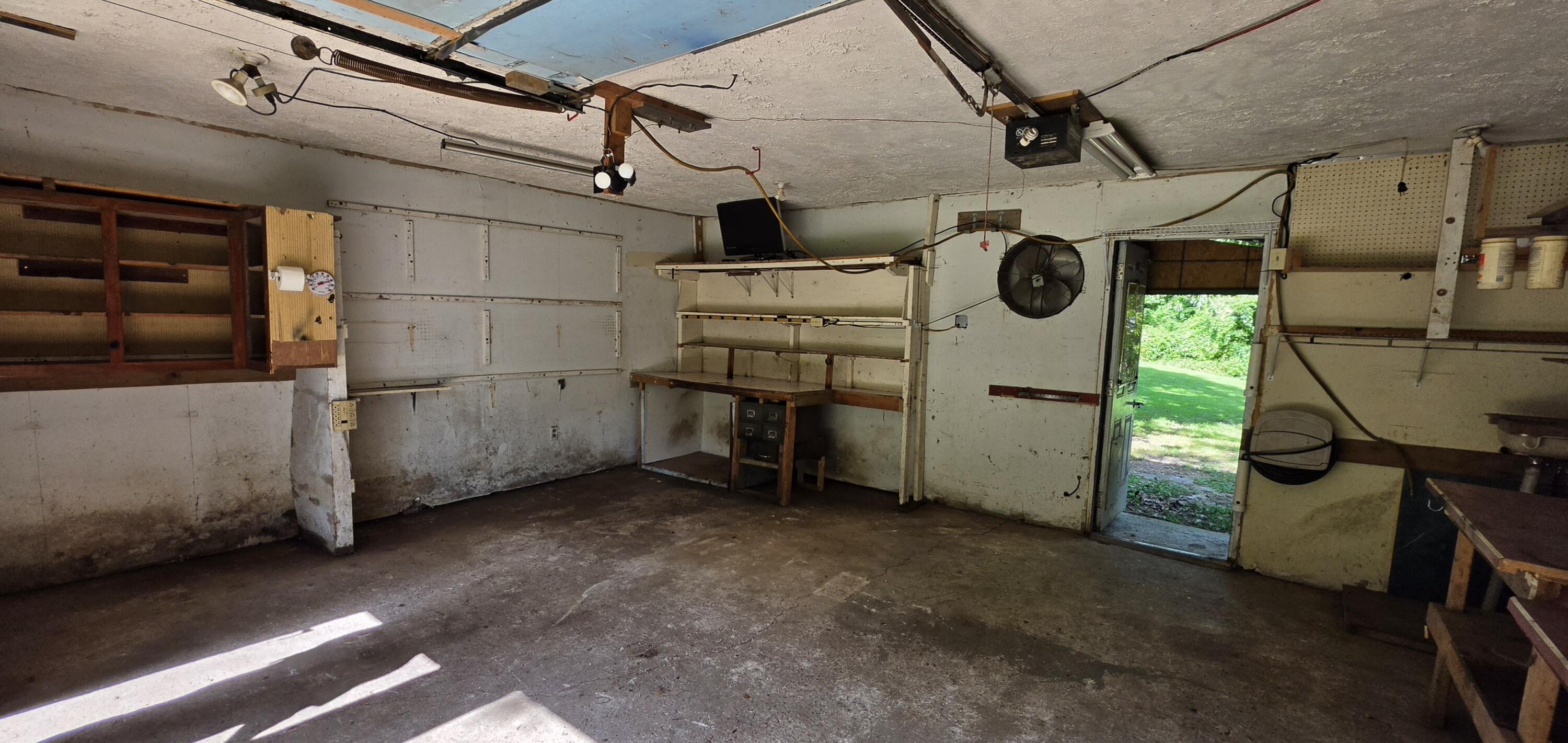 292 West South Street Property Photo 45