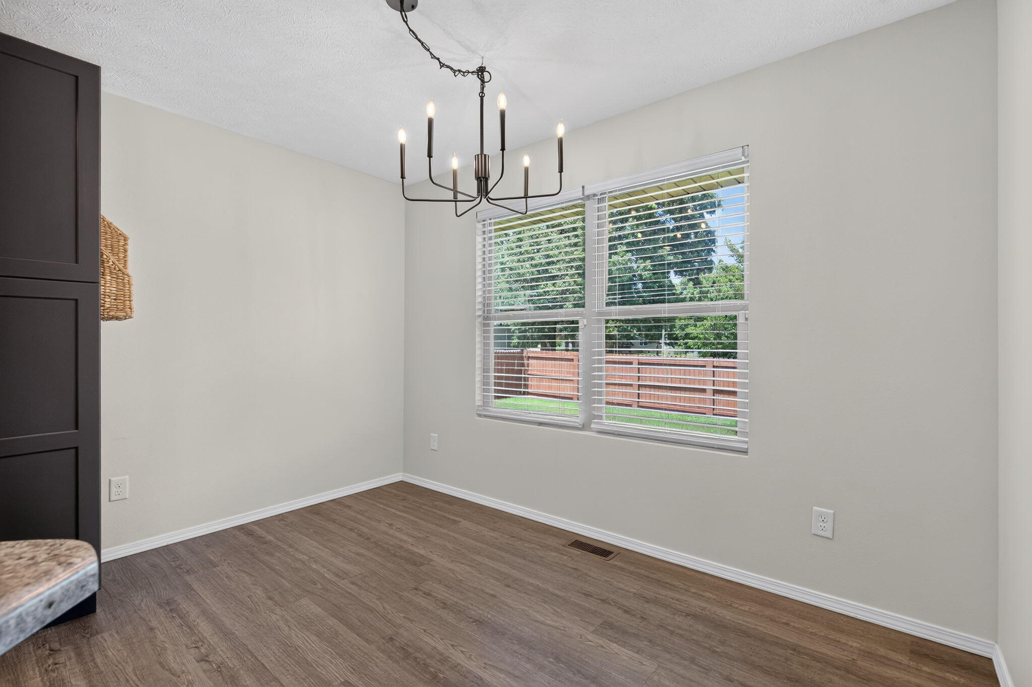 505 South Forest Lane Property Photo 17