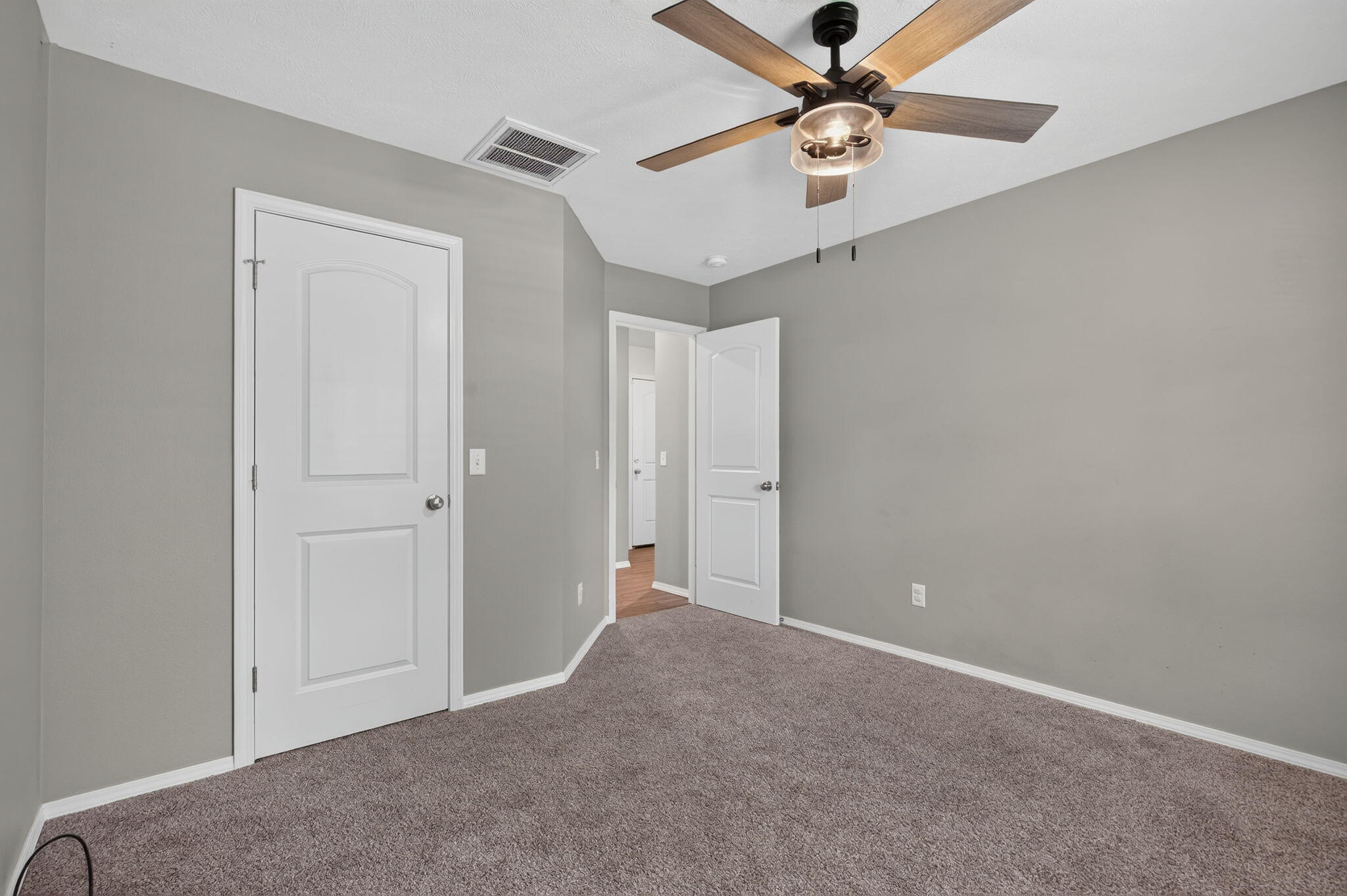 505 South Forest Lane Property Photo 23